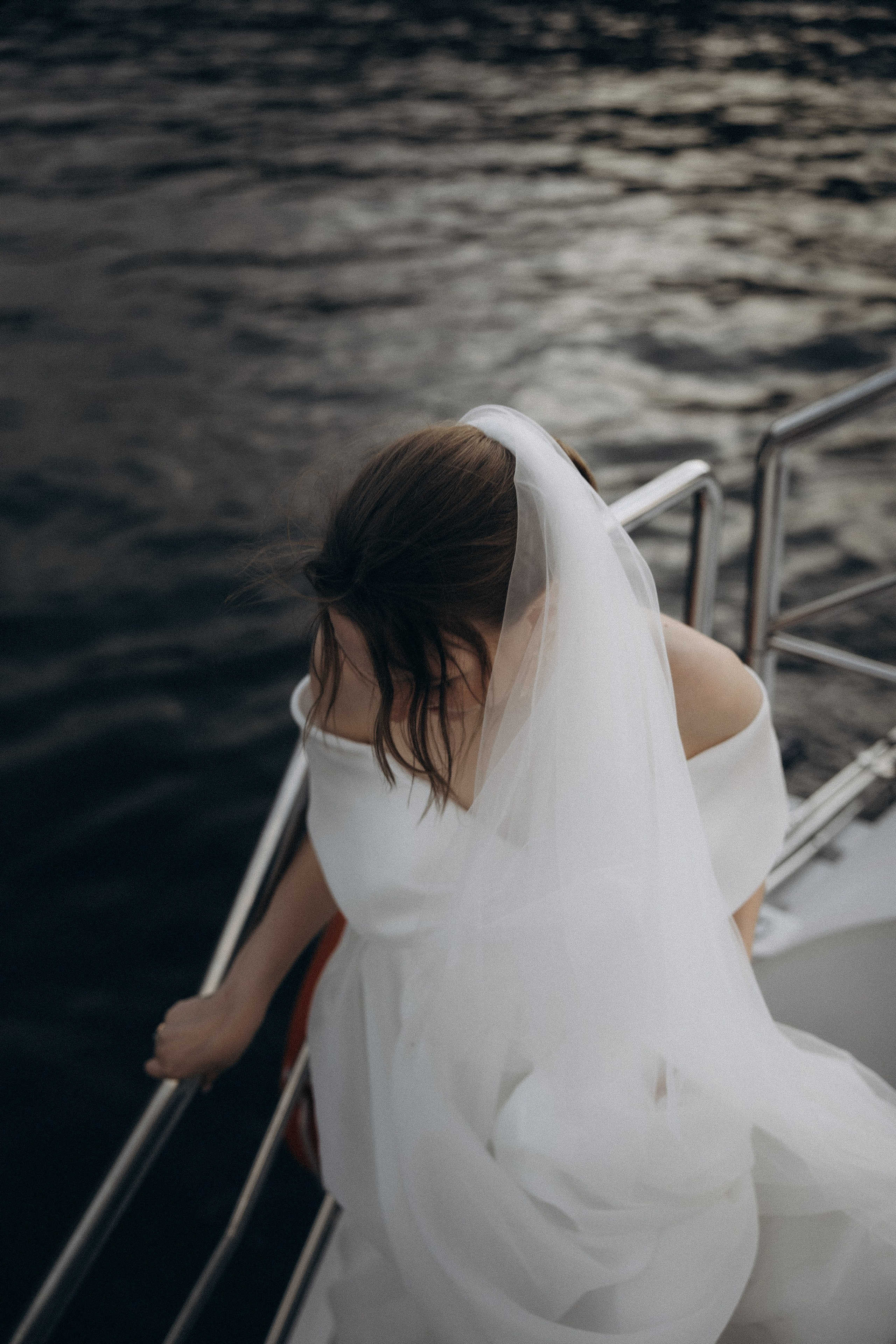 Утро невесты и свадебная фотосессия на теплоходе по Москве-реке