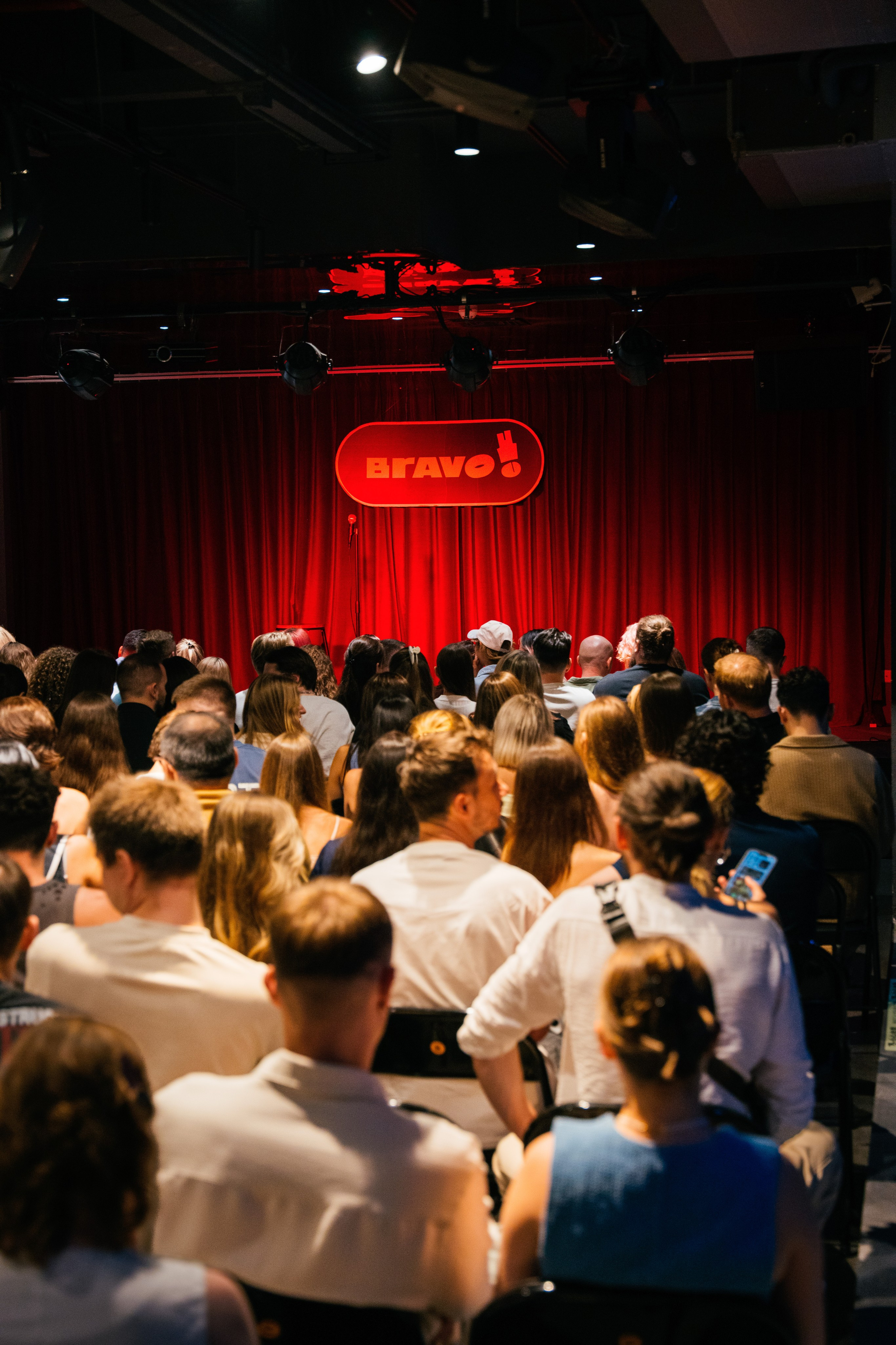 VANYA USOVICH GZ BRAVO stand up Club. Фотограф В Гуанчжоу и Шэньчжэнь Андрей Лопатин