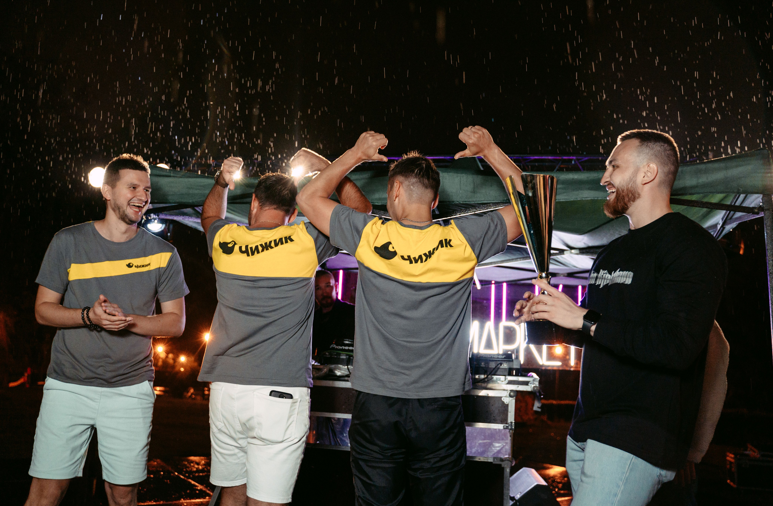 Ночной Гастромаркет / 2023. Саша Копылов, фотограф в Казани