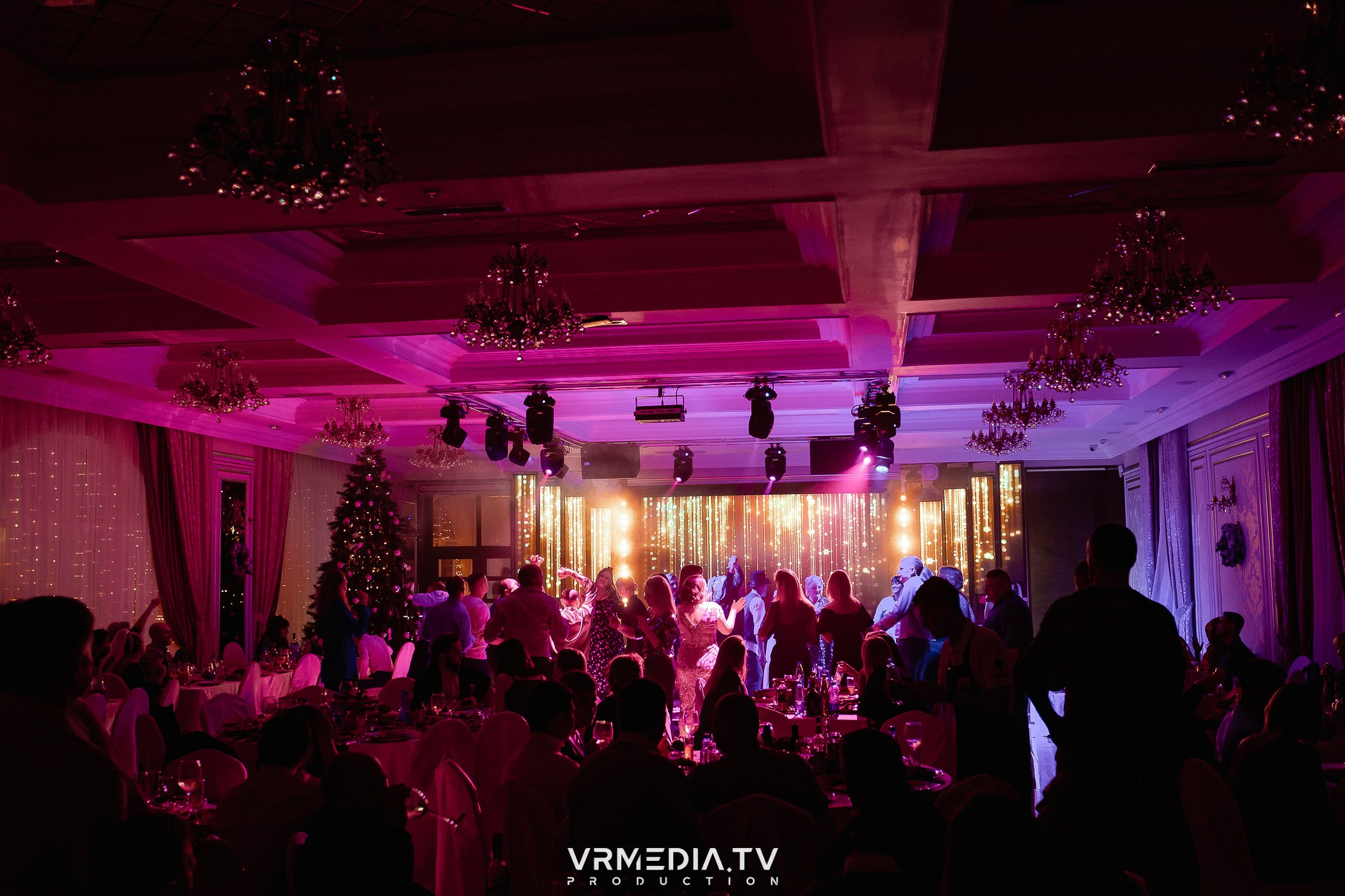 Новогодний вечер в ресторане «Лазурный Берег»