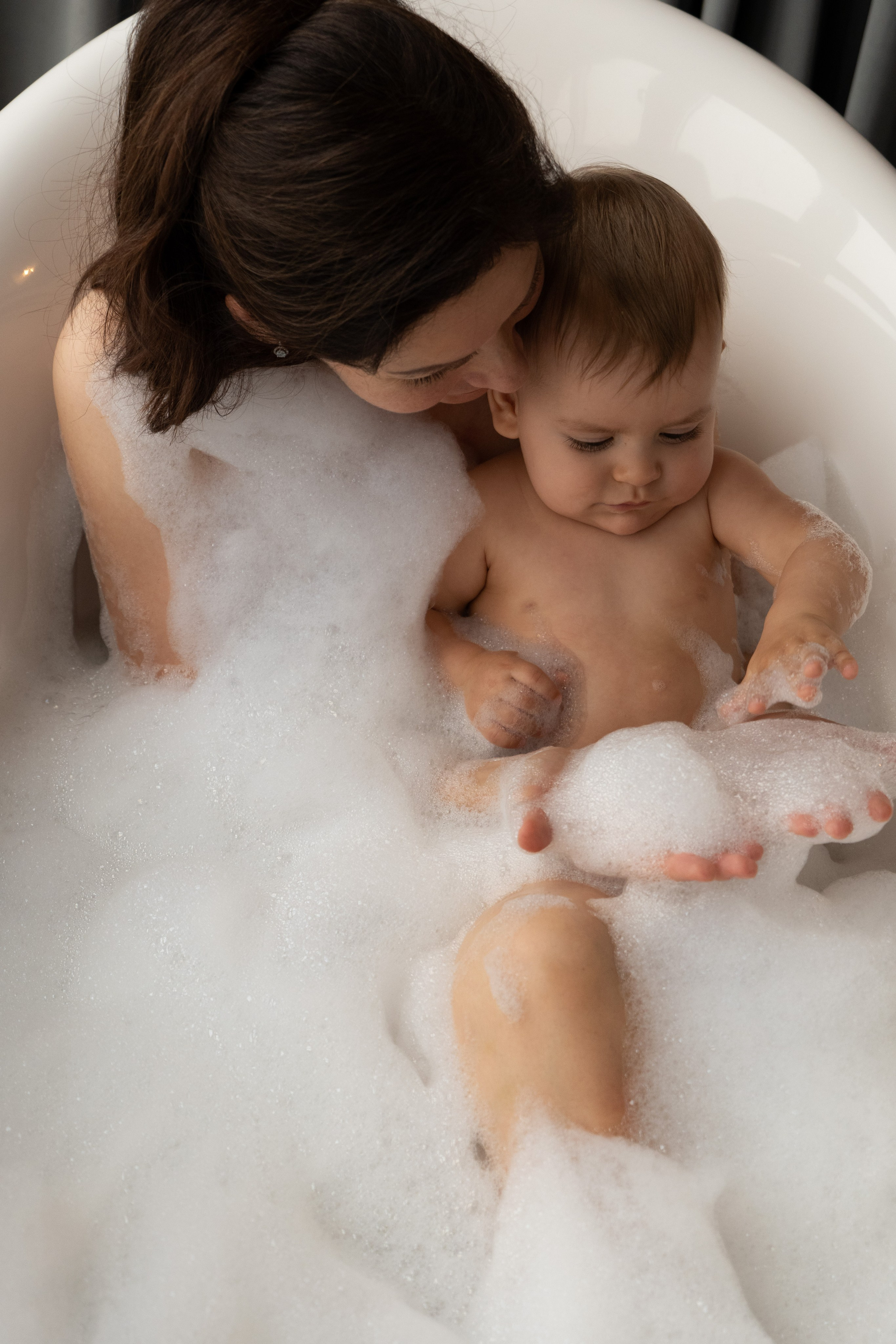 Мама и малыш «Повседневность». Фотограф видеограф Ольга Василевская