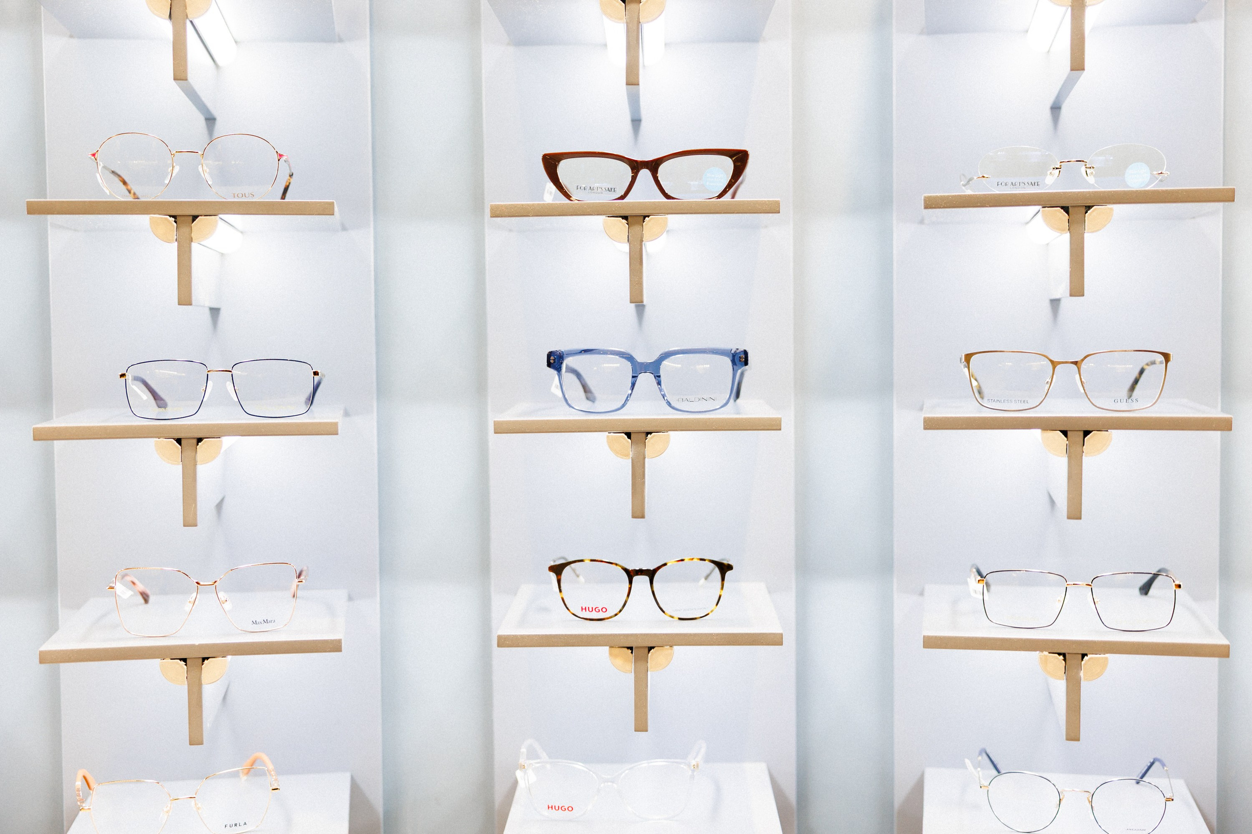 «Overthinking people» выставка современного искусства. Репортажный фотограф в Санкт-Петербурге Александр Паклин