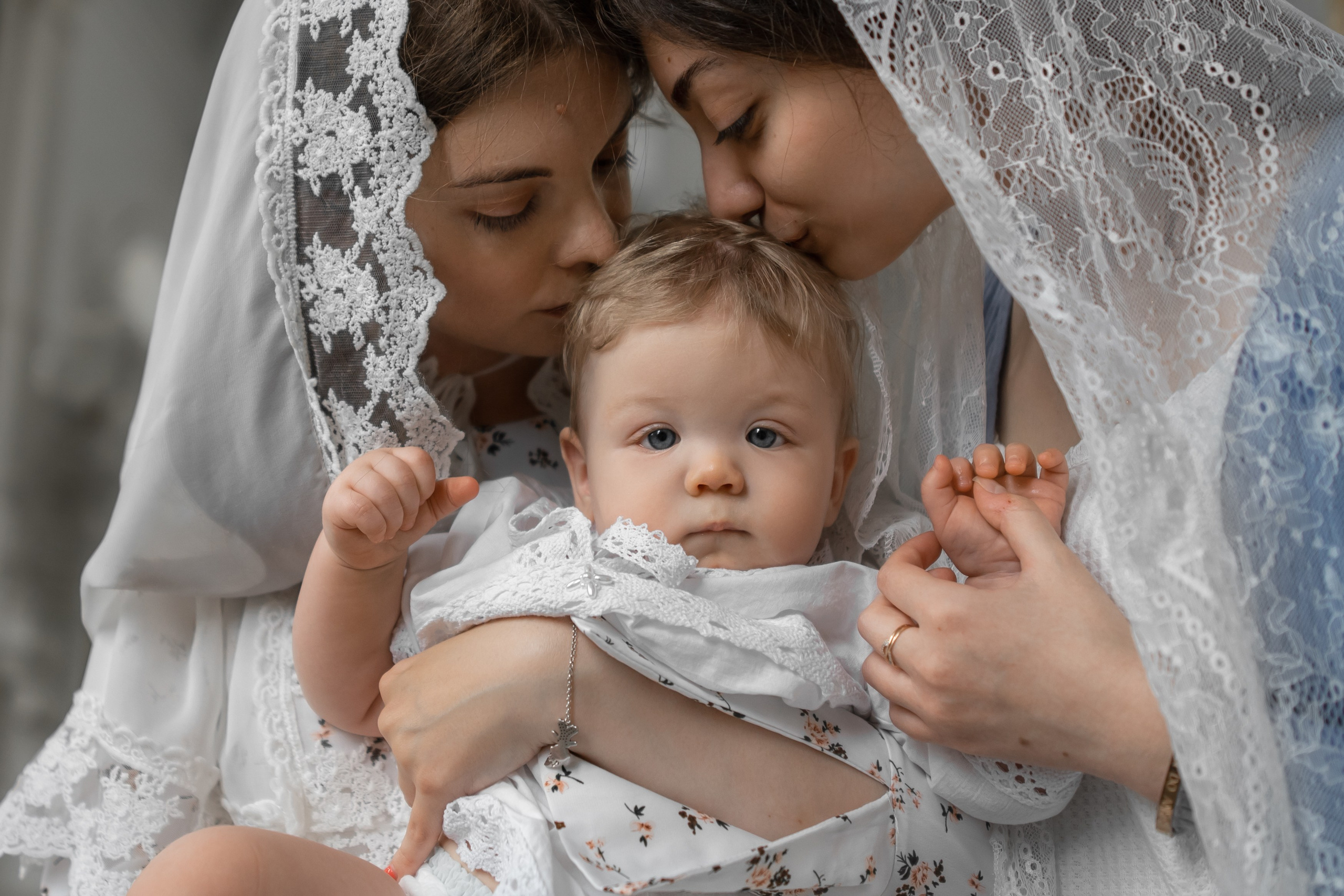 Фотографии крещения и венчания. Фотограф на крещение и венчание, семейный фотограф в Санкт-Петербурге