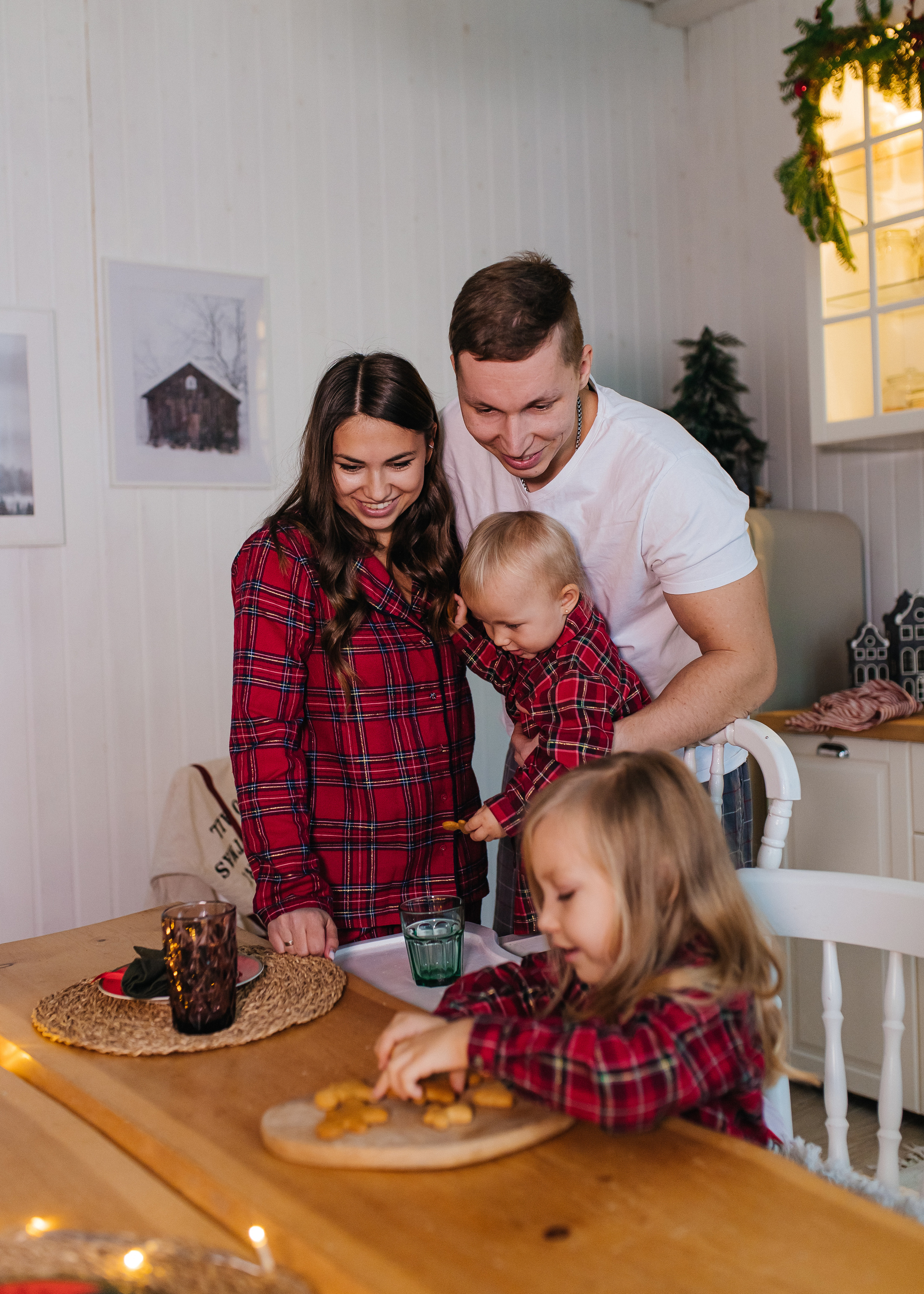 Катя, Илья, Стеша и Есения. Свадебный и семейный фотограф Мария Князева в Санкт-Петербурге