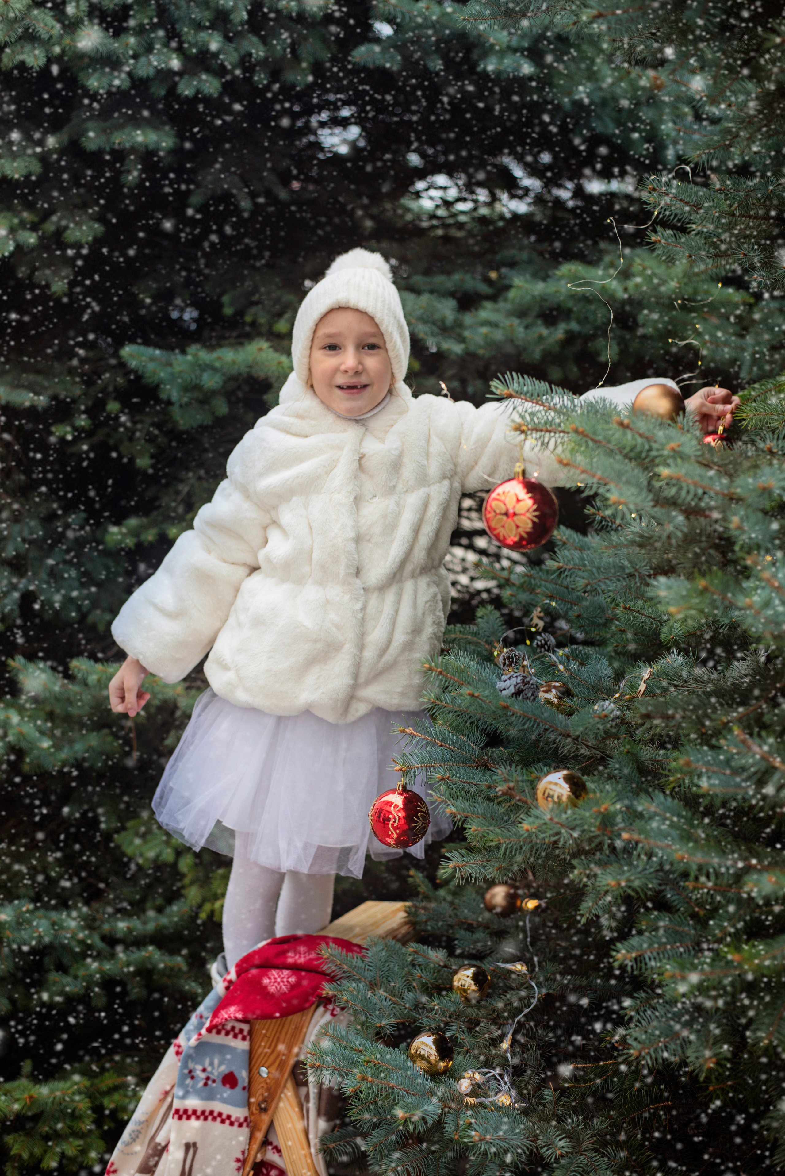 Наряжаем елочки. Детский и семейный фотограф выпускной альбом Приморско-Ахтарск