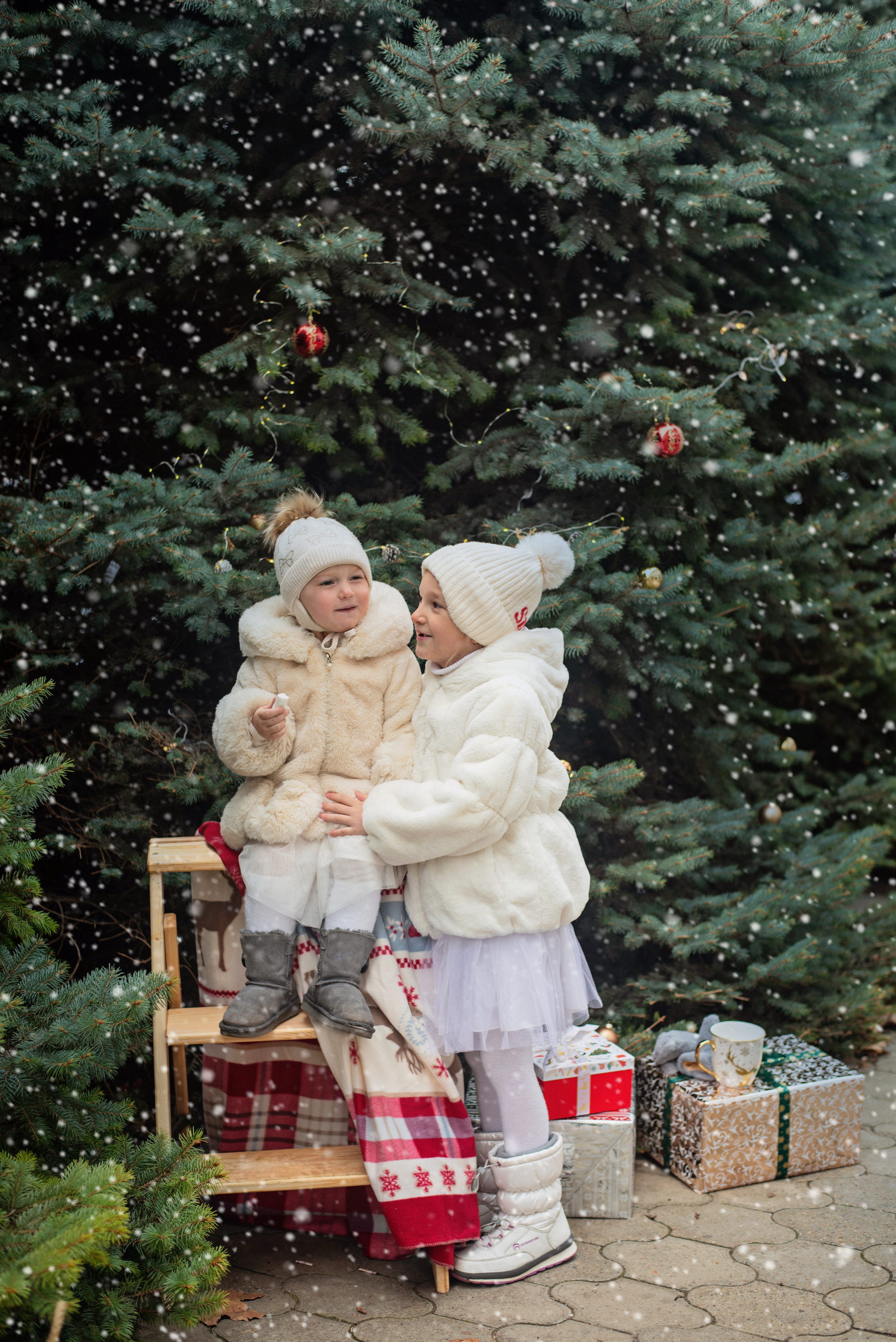 Наряжаем елочки. Детский и семейный фотограф выпускной альбом Приморско-Ахтарск
