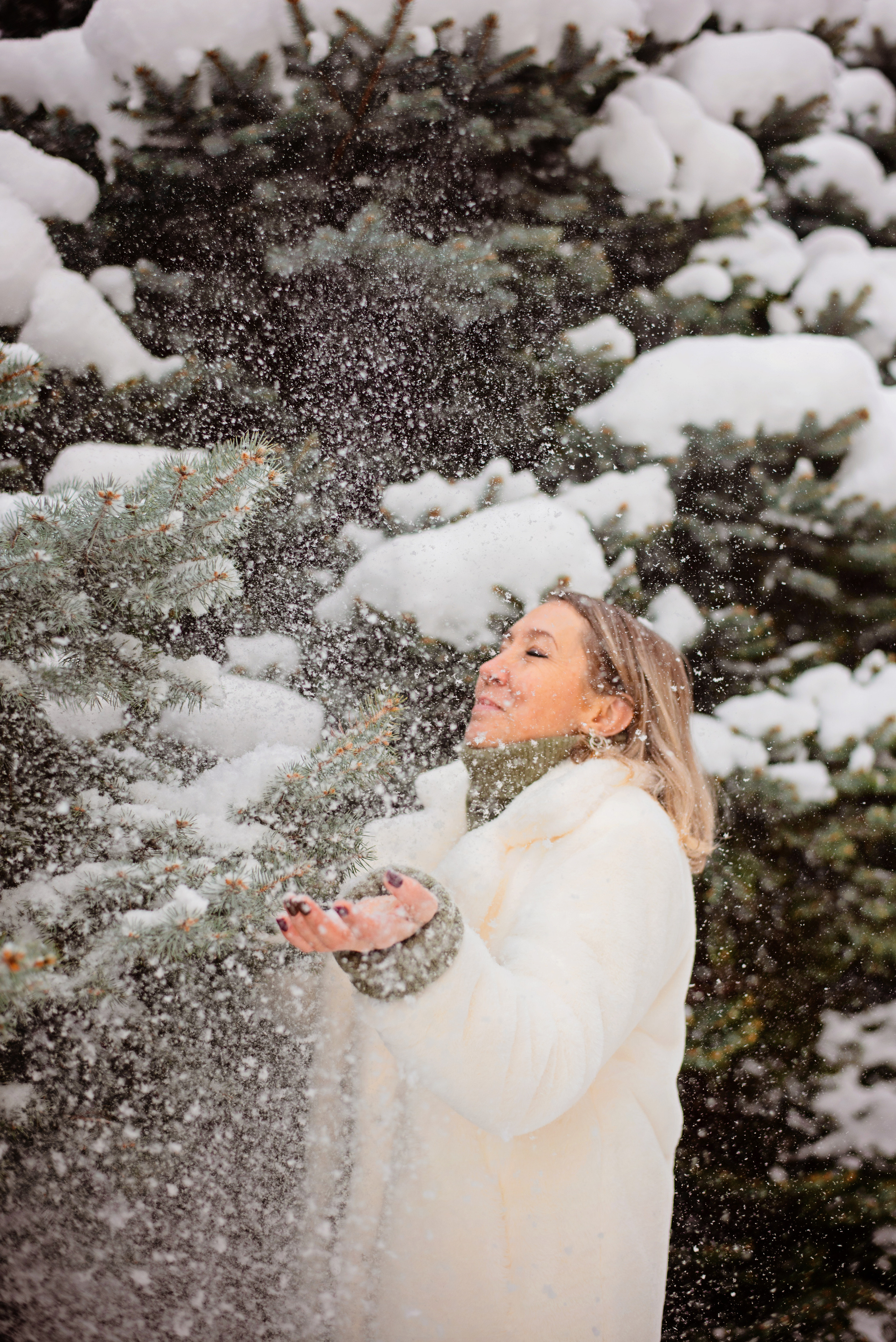 Снег идет. Детский и семейный фотограф выпускной альбом Приморско-Ахтарск