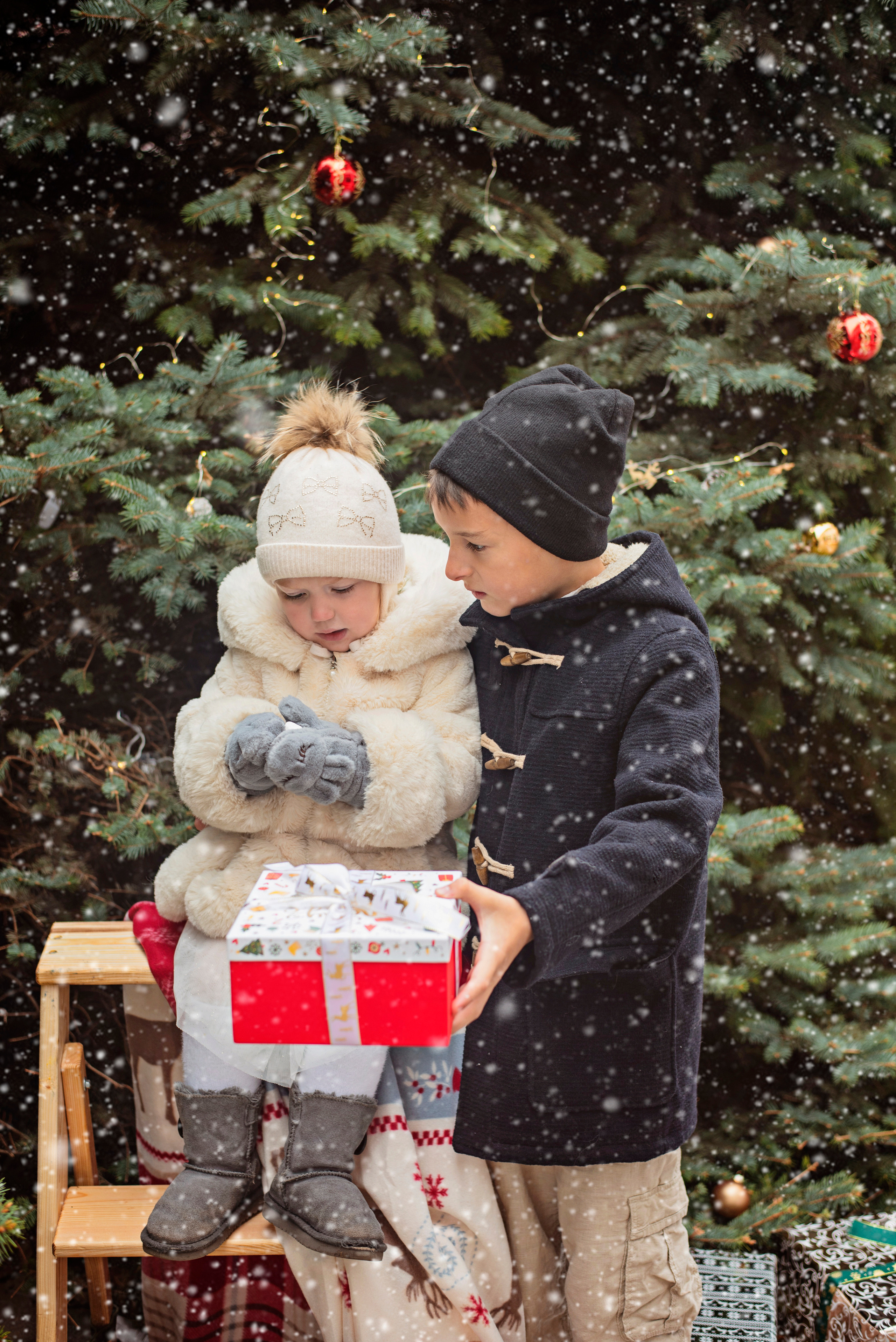 Наряжаем елочки. Детский и семейный фотограф выпускной альбом Приморско-Ахтарск