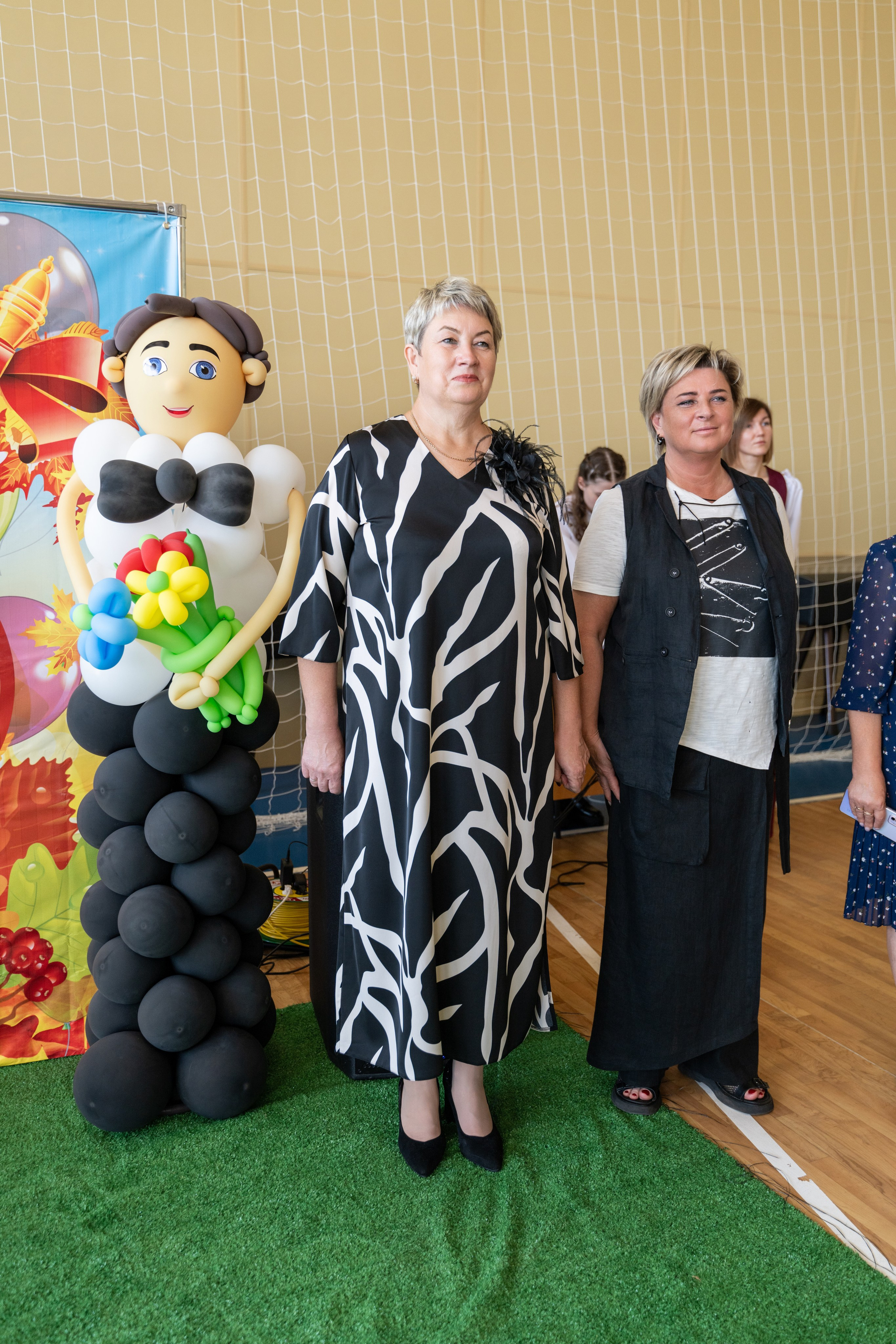 1 Сентября газопроводская школа 11 класс. Фотограф самых запоминающихся моментов Вашей жизни