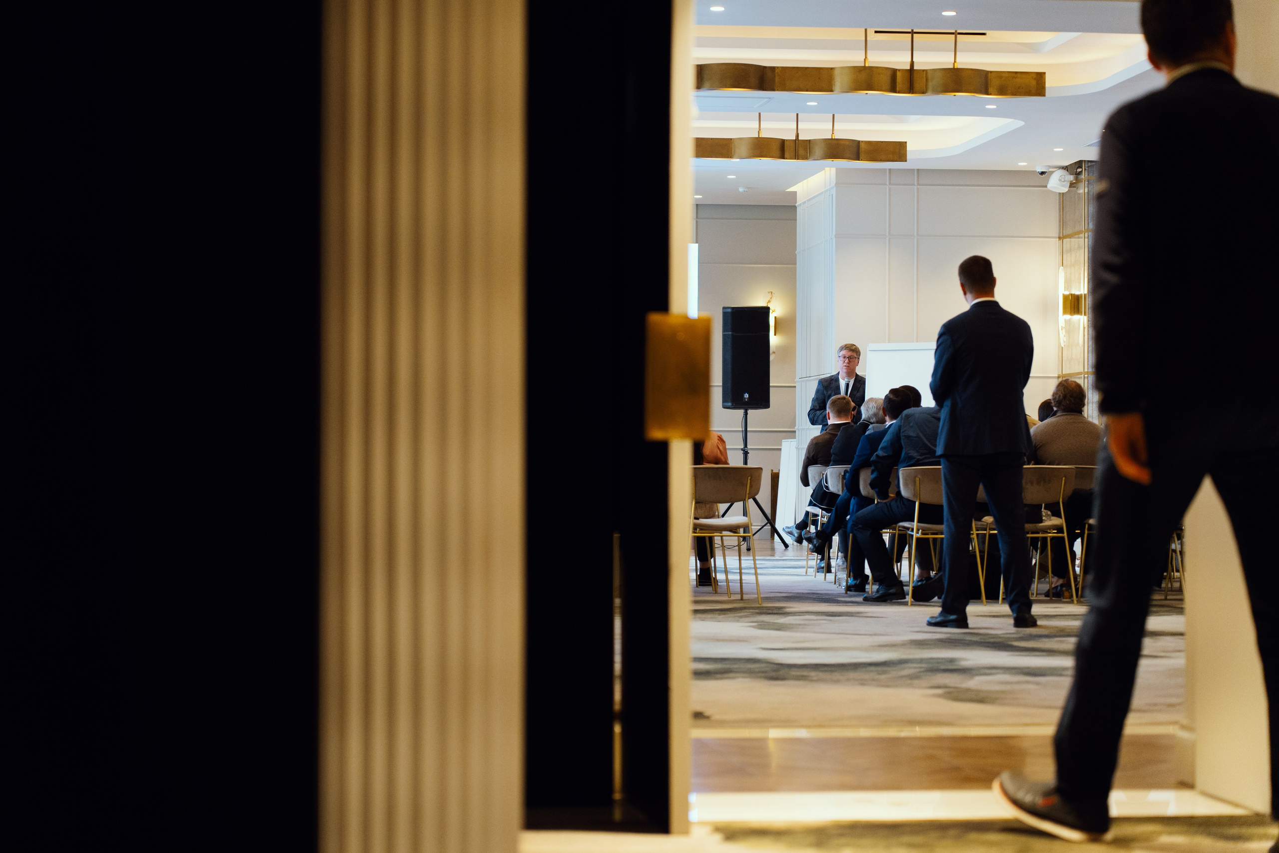 Бизнес-завтрак. ФОТОГРАФ ИВАН СЕЛИВАНОВ