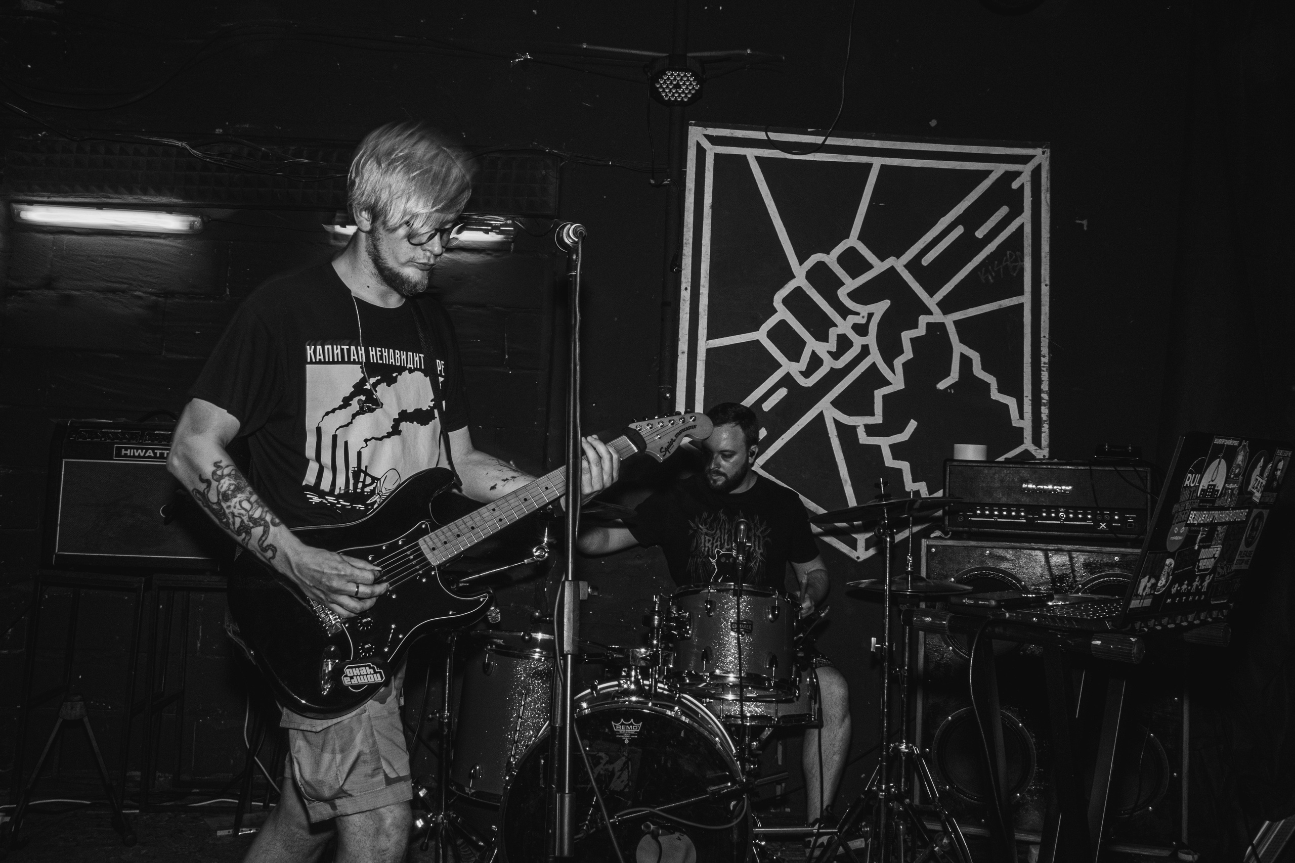 Ютани & о т м е ж & Вещи в картонной коробке 08.08.2025. Репортажный фотограф в Москве Legiodot