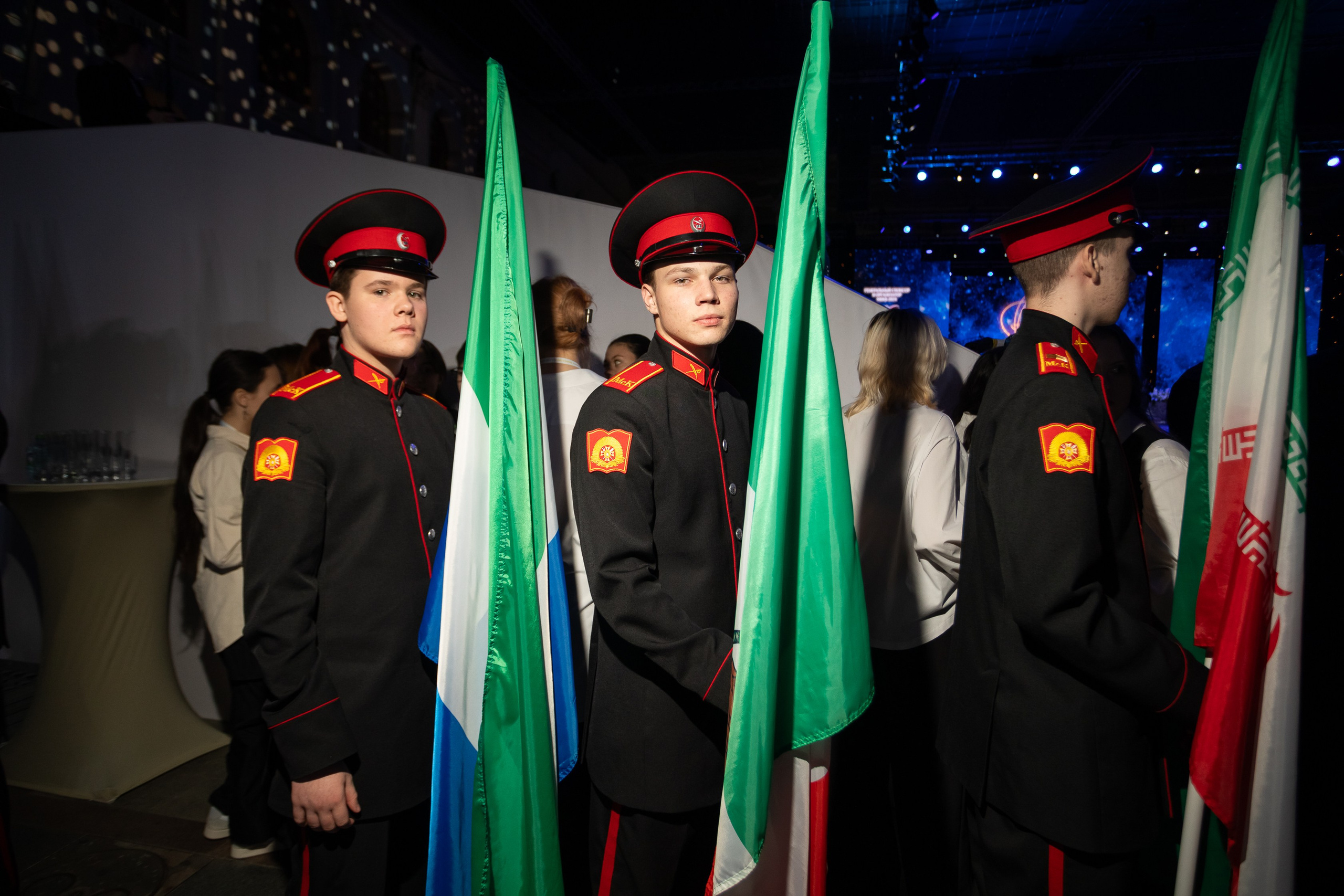 Кадетский бал. VICTOR SAPOZHNIKOV