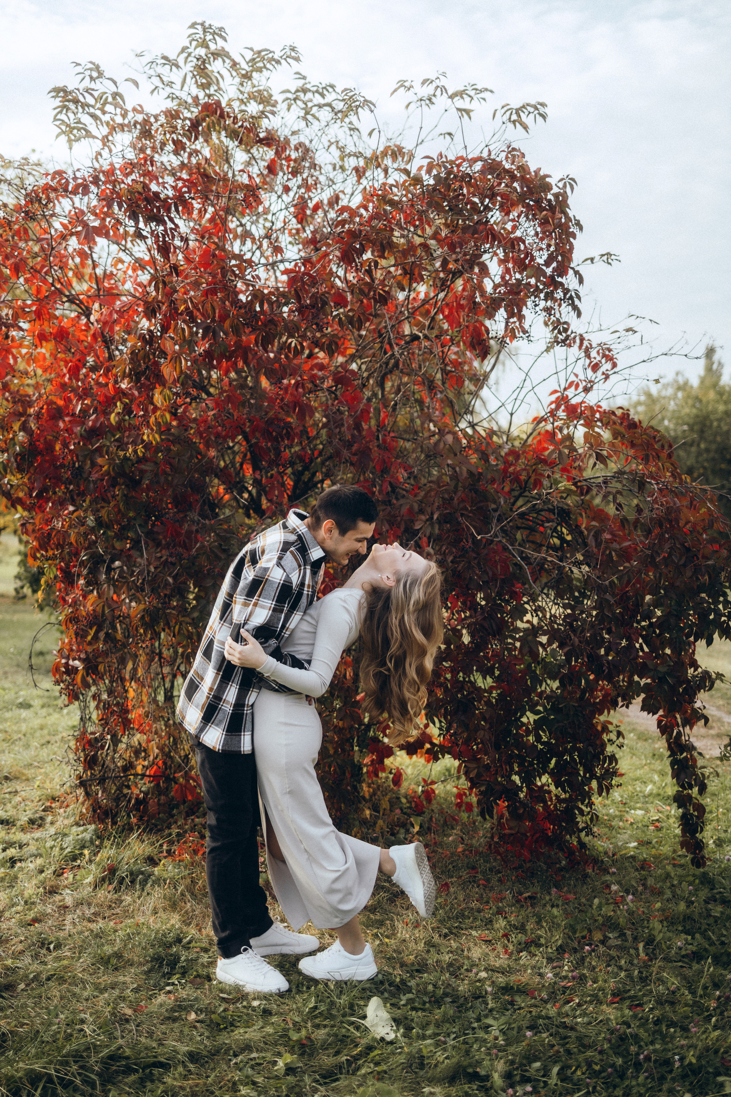 Саша и Вика, прогулка в Коломенском на закате