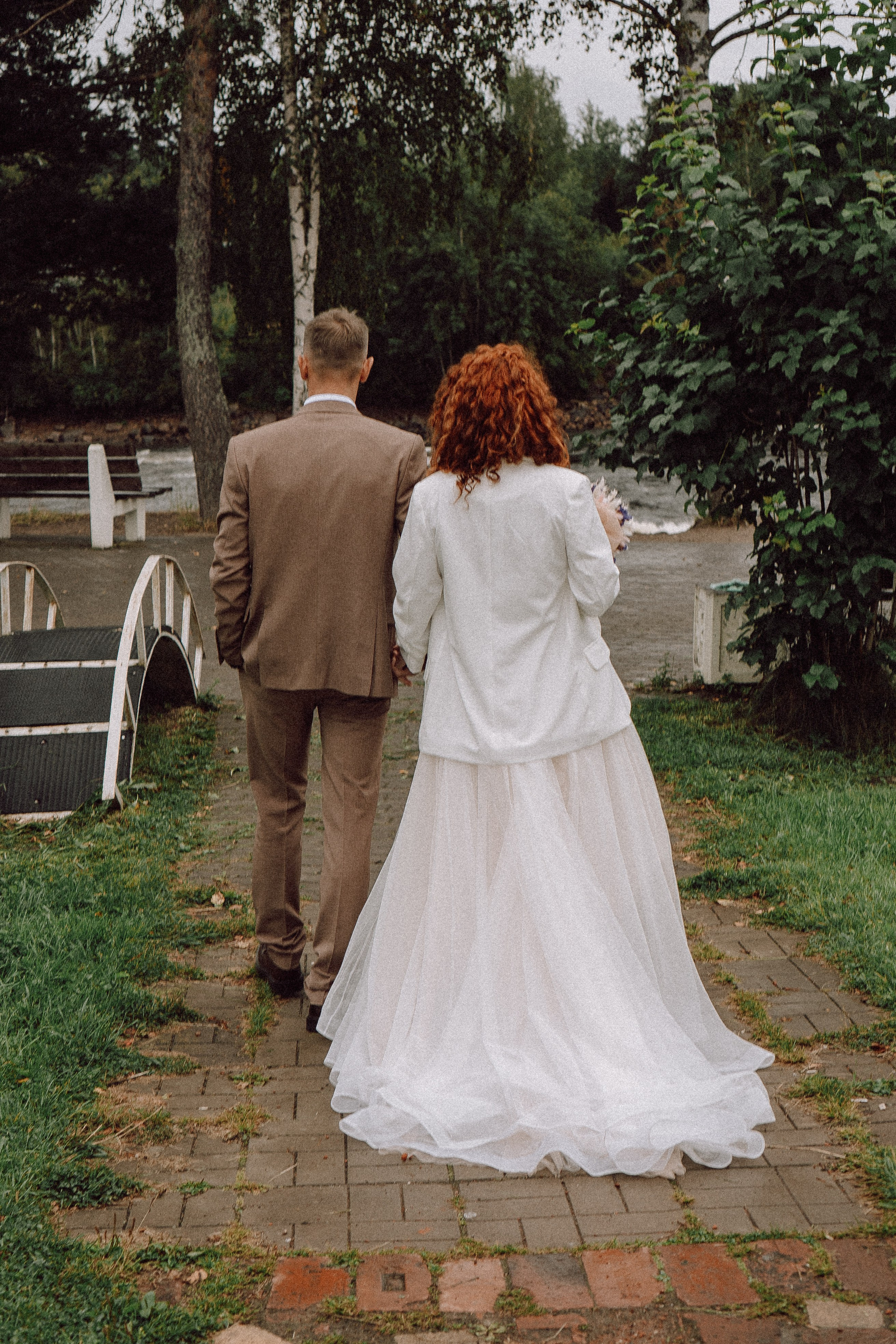 СВАДЕБНАЯ ФОТОСЕССИИЯ ПАРЫ В ГОРОДЕ ПРИОЗЕРСК В СОСНОВОМ ЛЕСУ И С ПИКАПОМ. Профессиональный фотограф, Санкт-Петербург — Виктория Богомолова