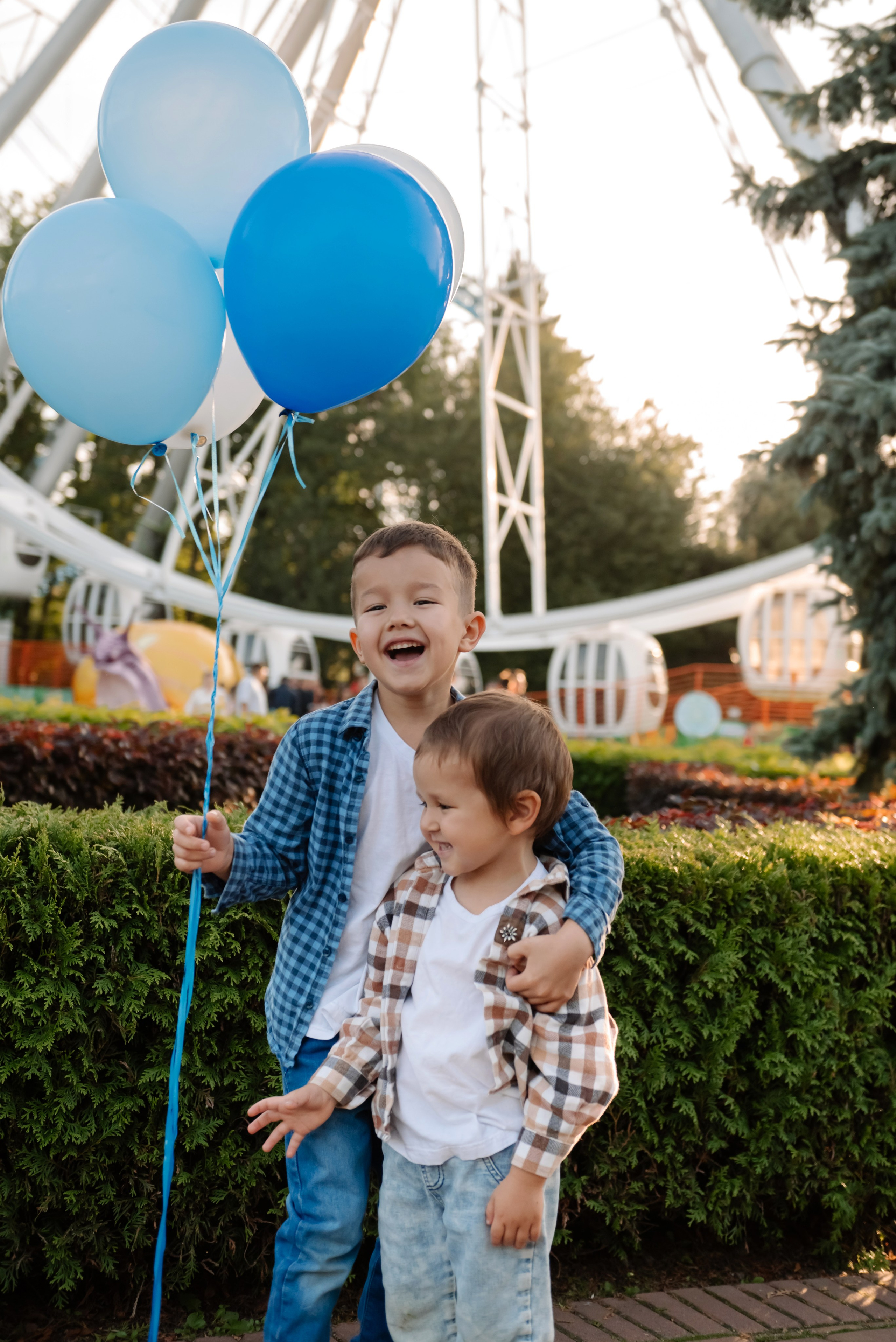 Семейная. Лилия с сыновьями. Свадебный и сеейный фотограф в Санкт-Петербурге Елена Худякова