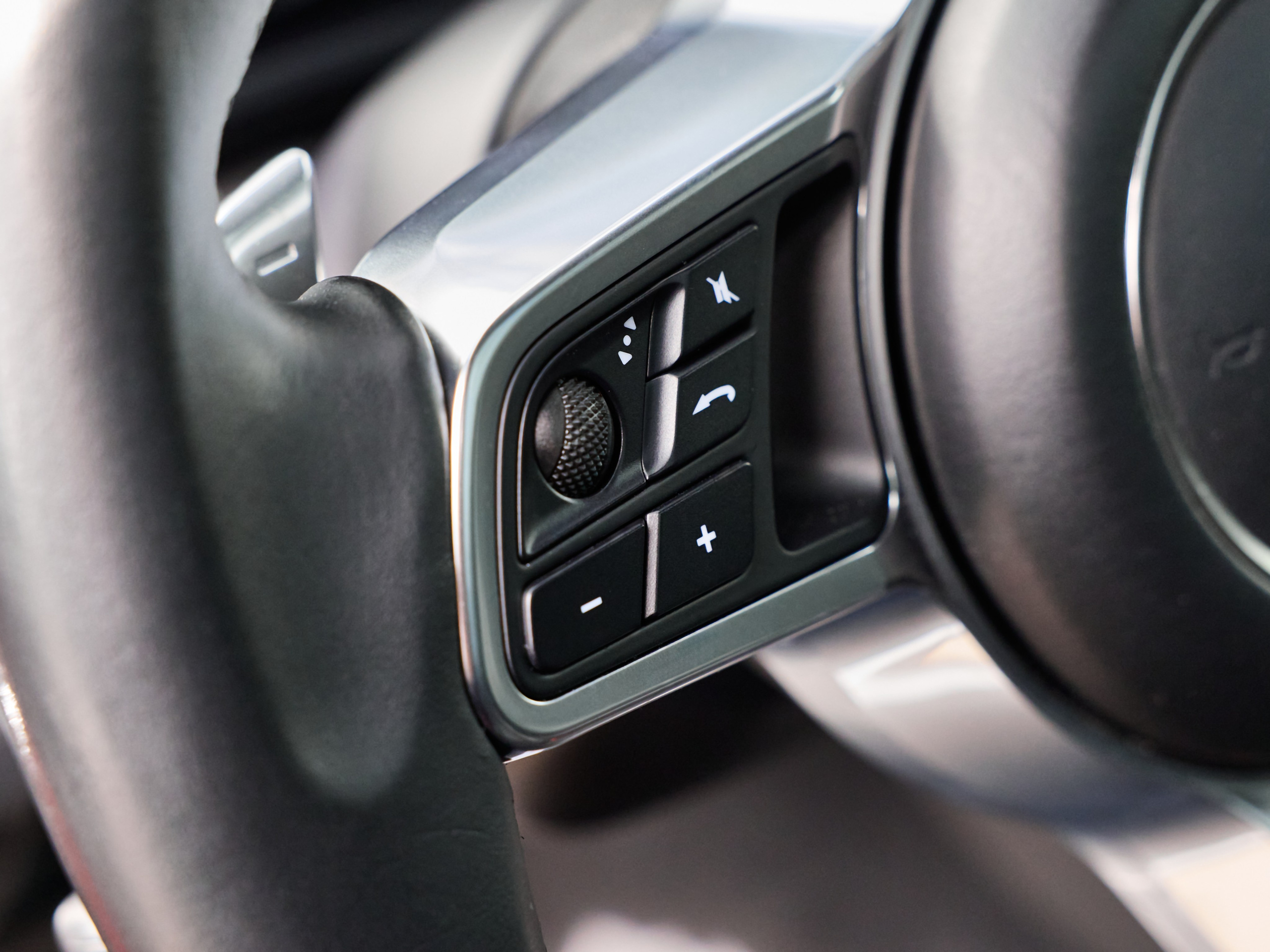 Porsche Cayenne. IDeAI studio