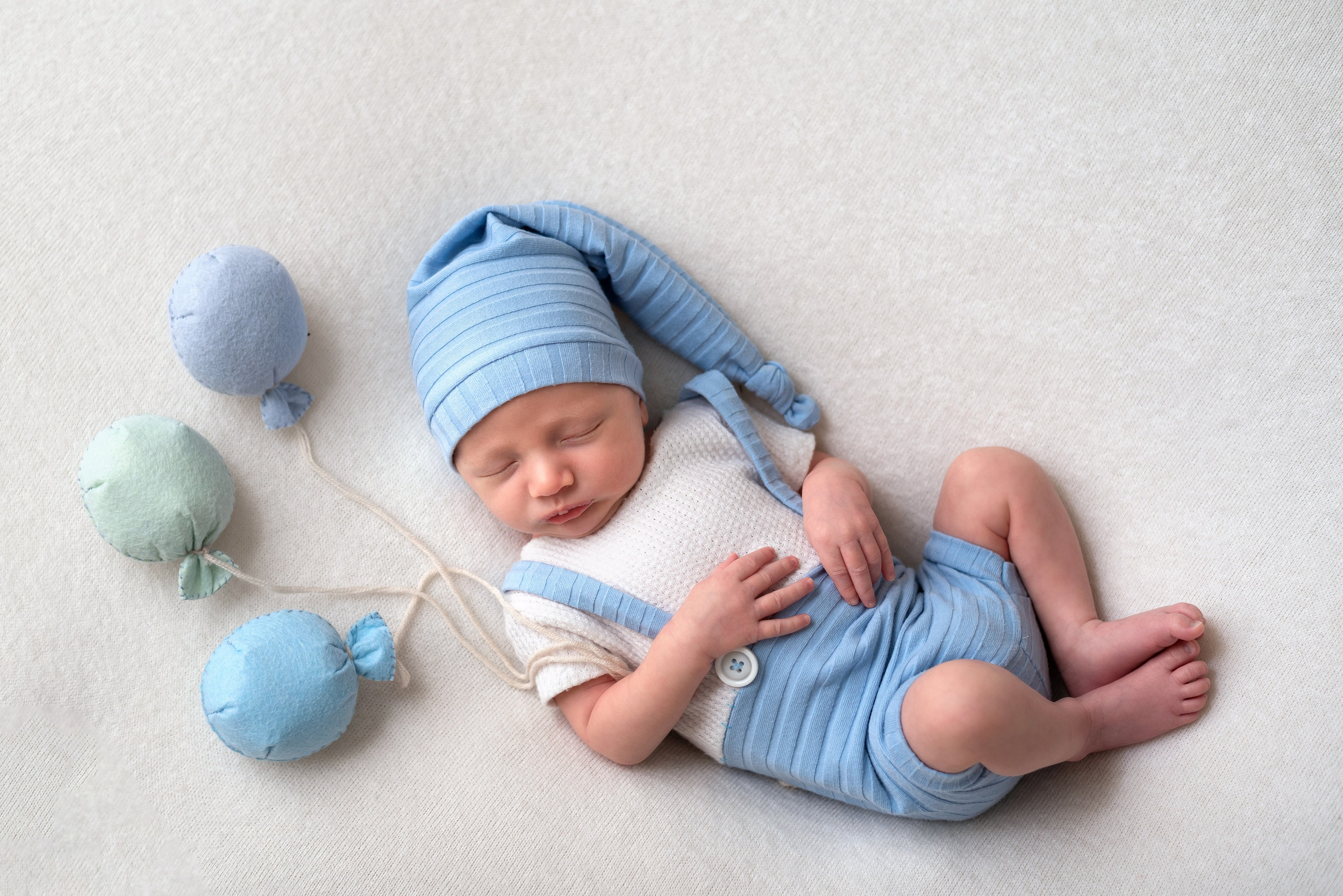 Фотограф новорожденных в городе Екатеринбург, Дегтярск, Ревда newborn. Фотограф новорожденных в Екатеринбурге Анастасия Карманова