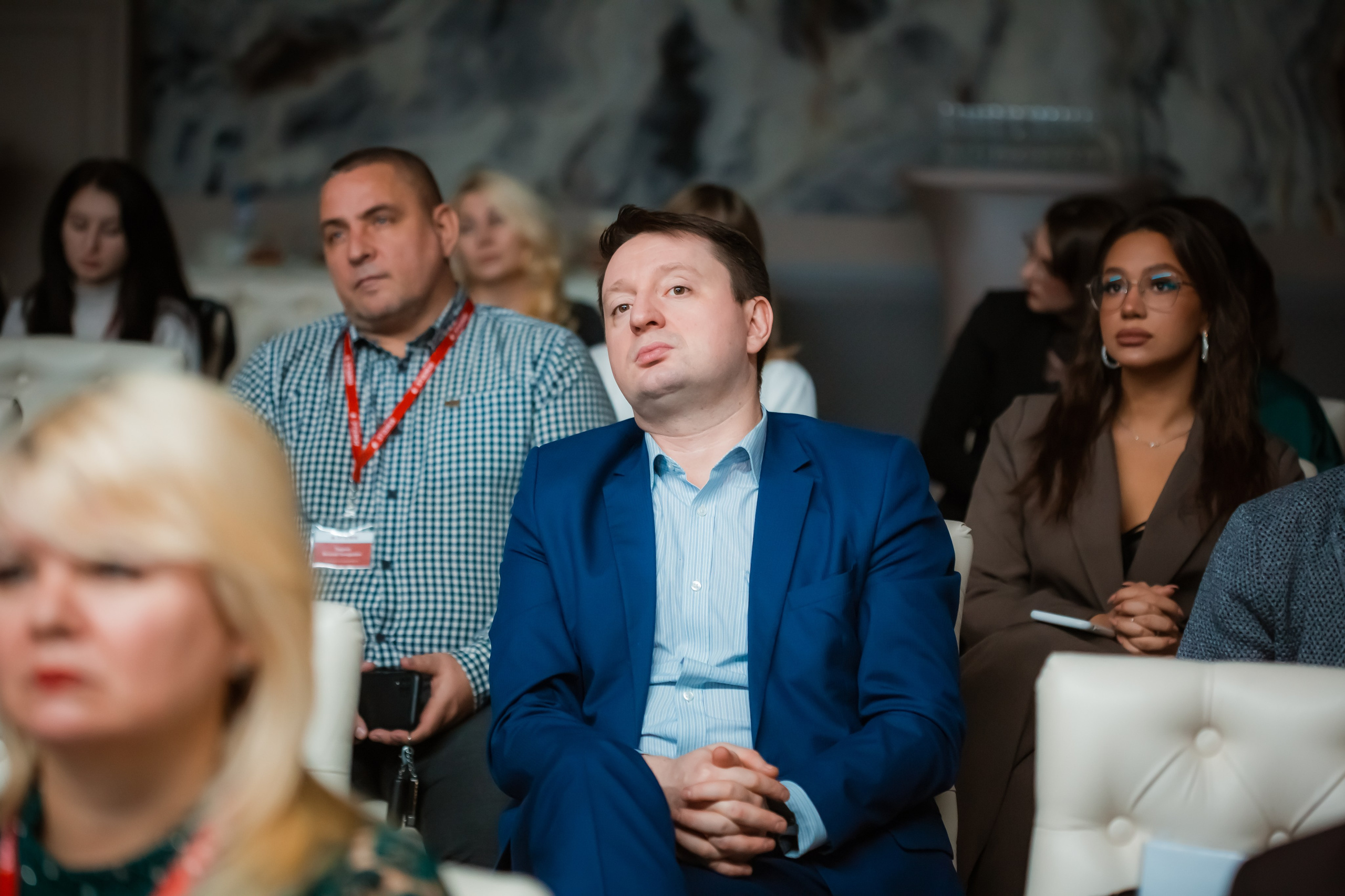 Этажи — подведение итогов 2023. Репортажный фотограф Василий Сазонов в Нижневартовске