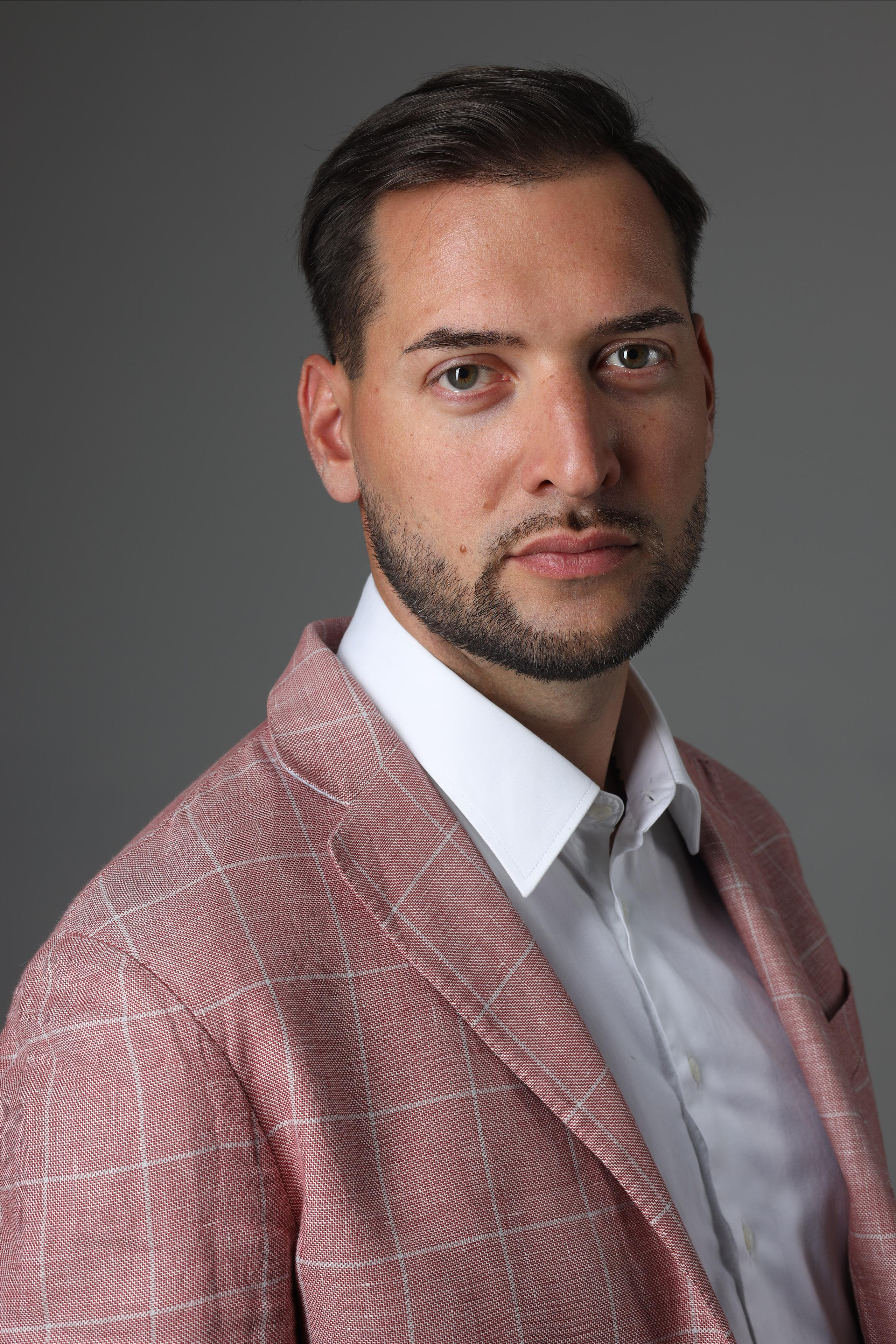 Бизнес портрет. Юрий Белозёров фотограф