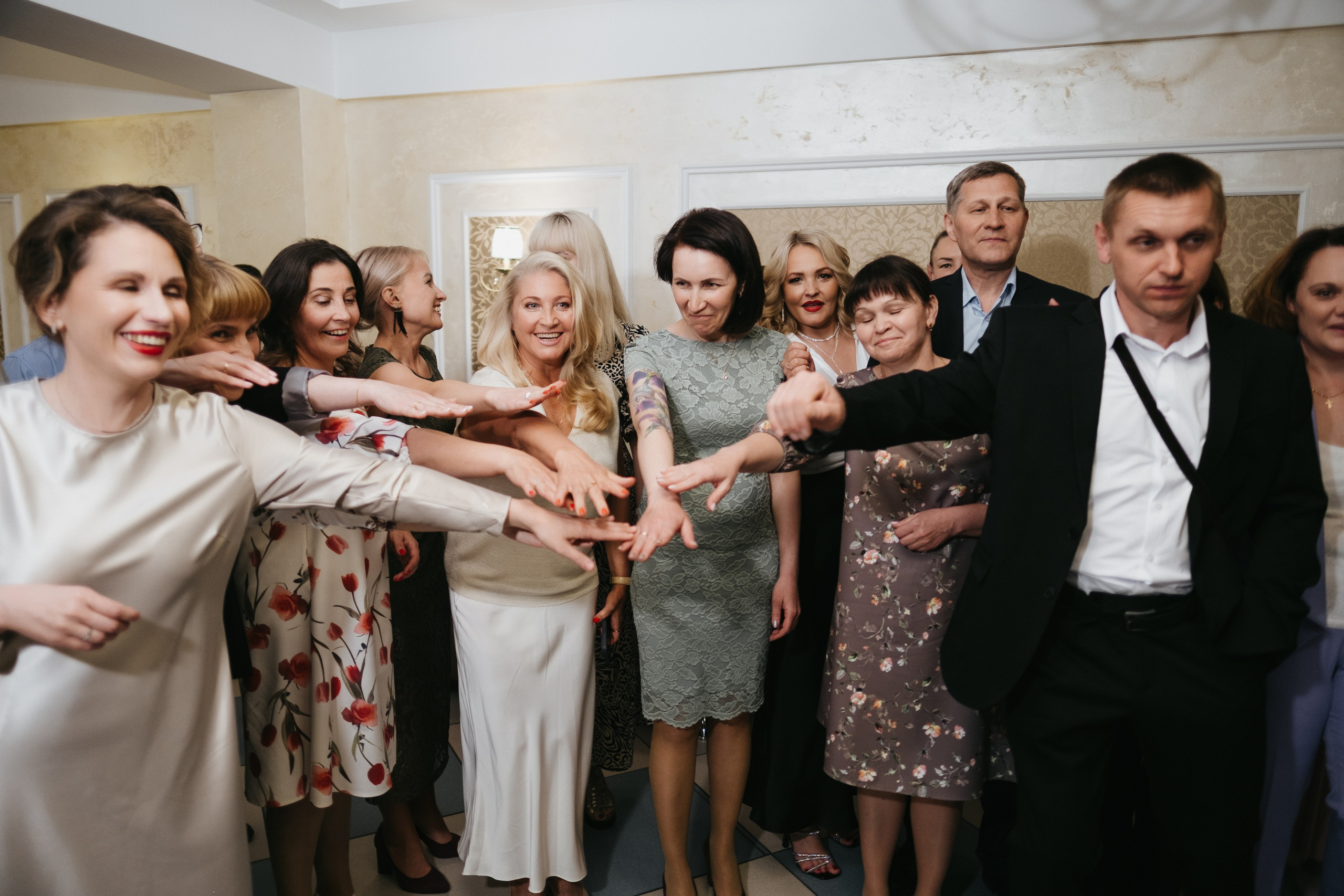 Выпускной 11 класс школы № 30. Свадебный и репортажной фотограф Денис Ожигин в Краснодаре и Краснодарском крае