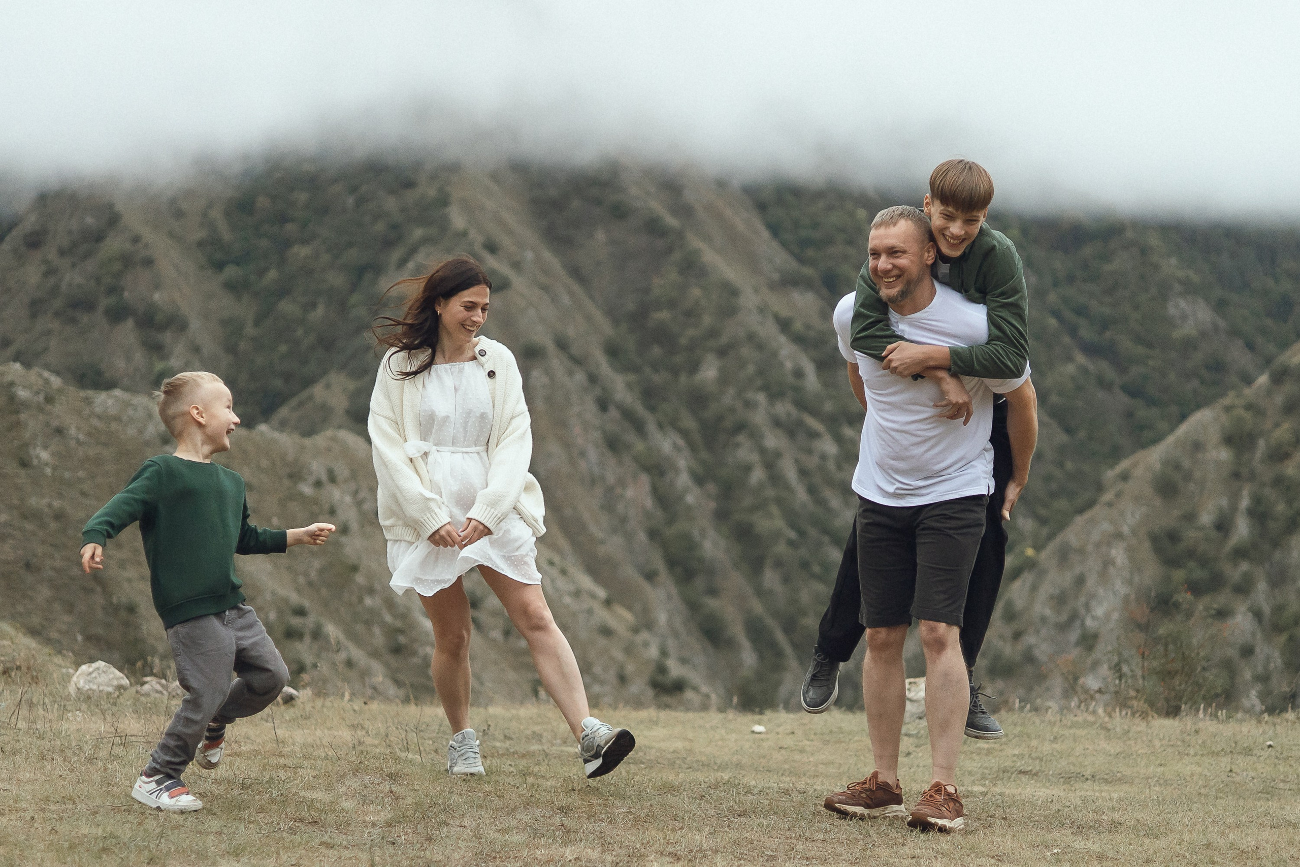 Счастье в горах. Семейный фотограф в Москве Анастасия Марти