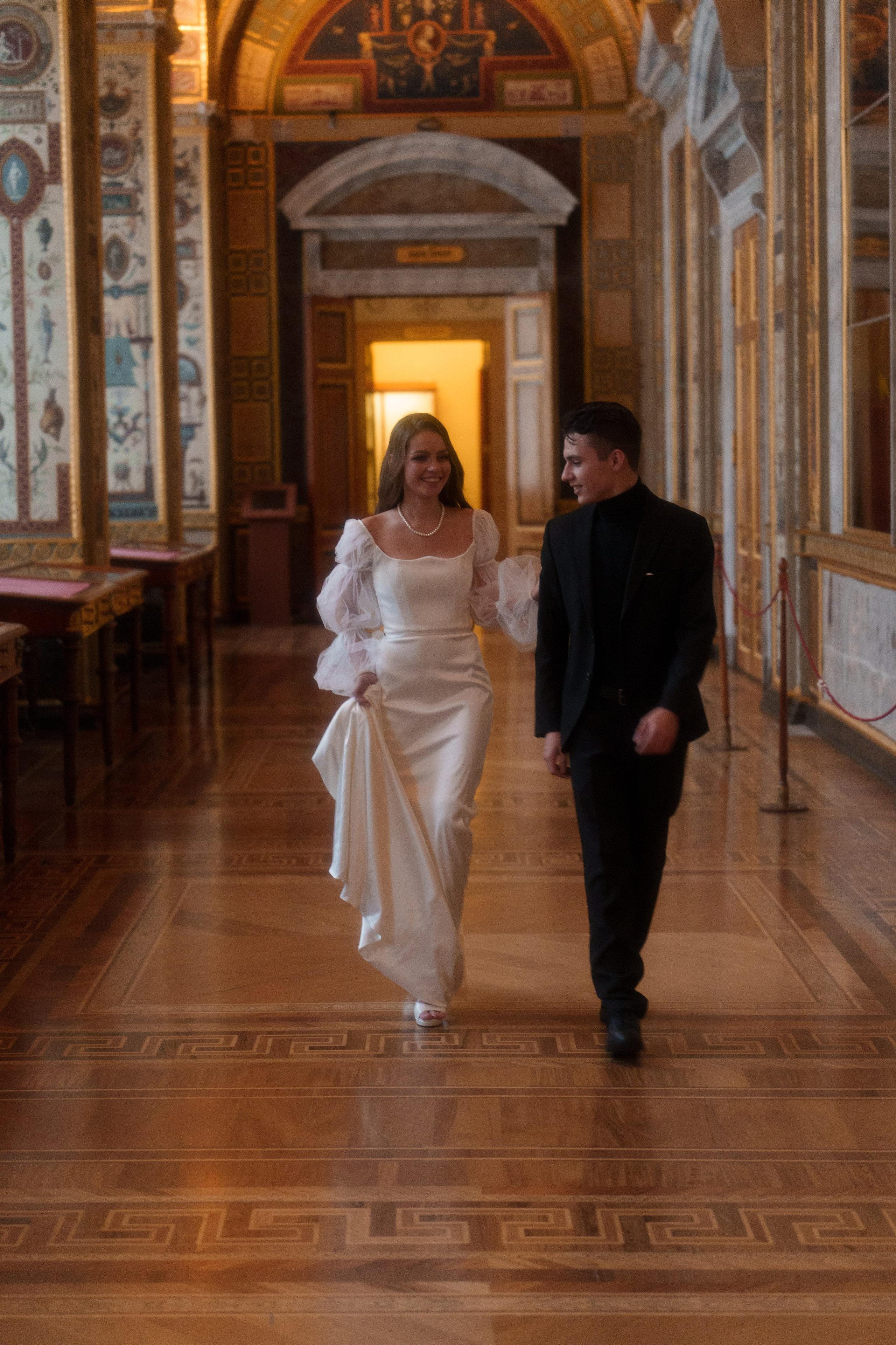 Фотосессия в Эрмитаже упрекрасно передаст Ваш стиль свадьбы!