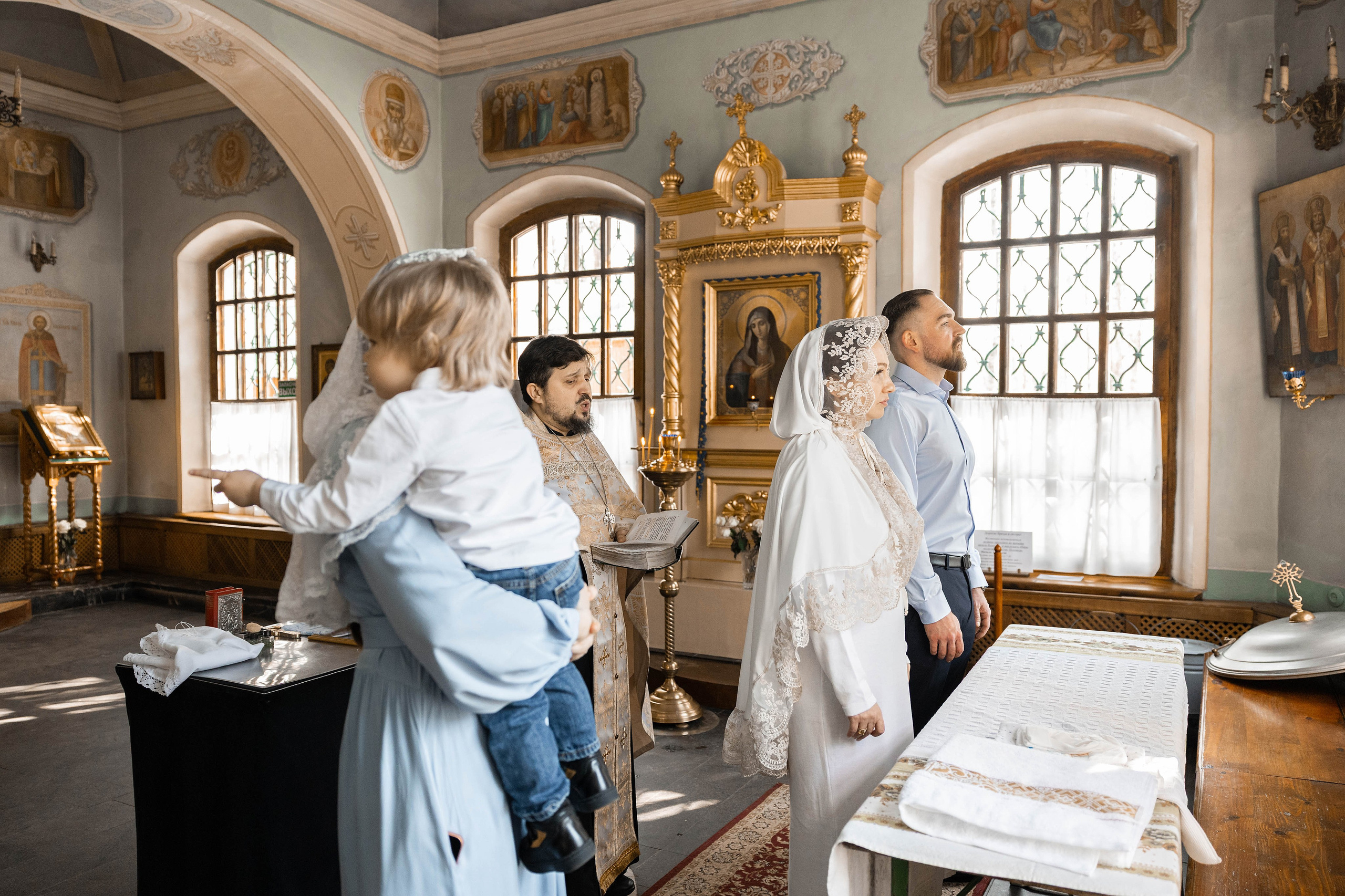 Крещение Даниила. Фотограф Крещение, Выписка москва