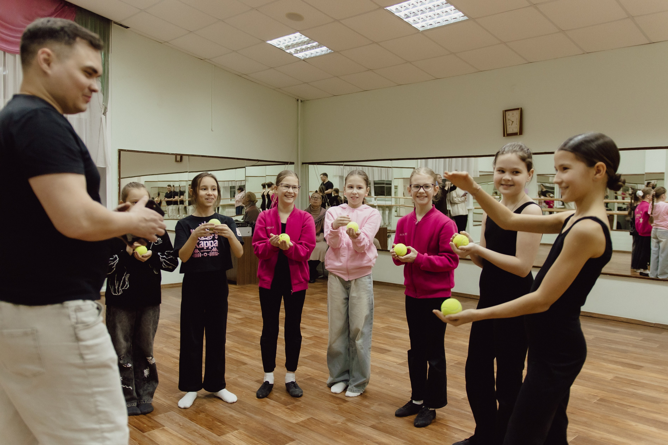 Мастер-класс от Дмитрия Бажукова для шоу-балет ГРАНД. Фотограф в Кирове и Кирово-Чепецке Валерия Шиляева