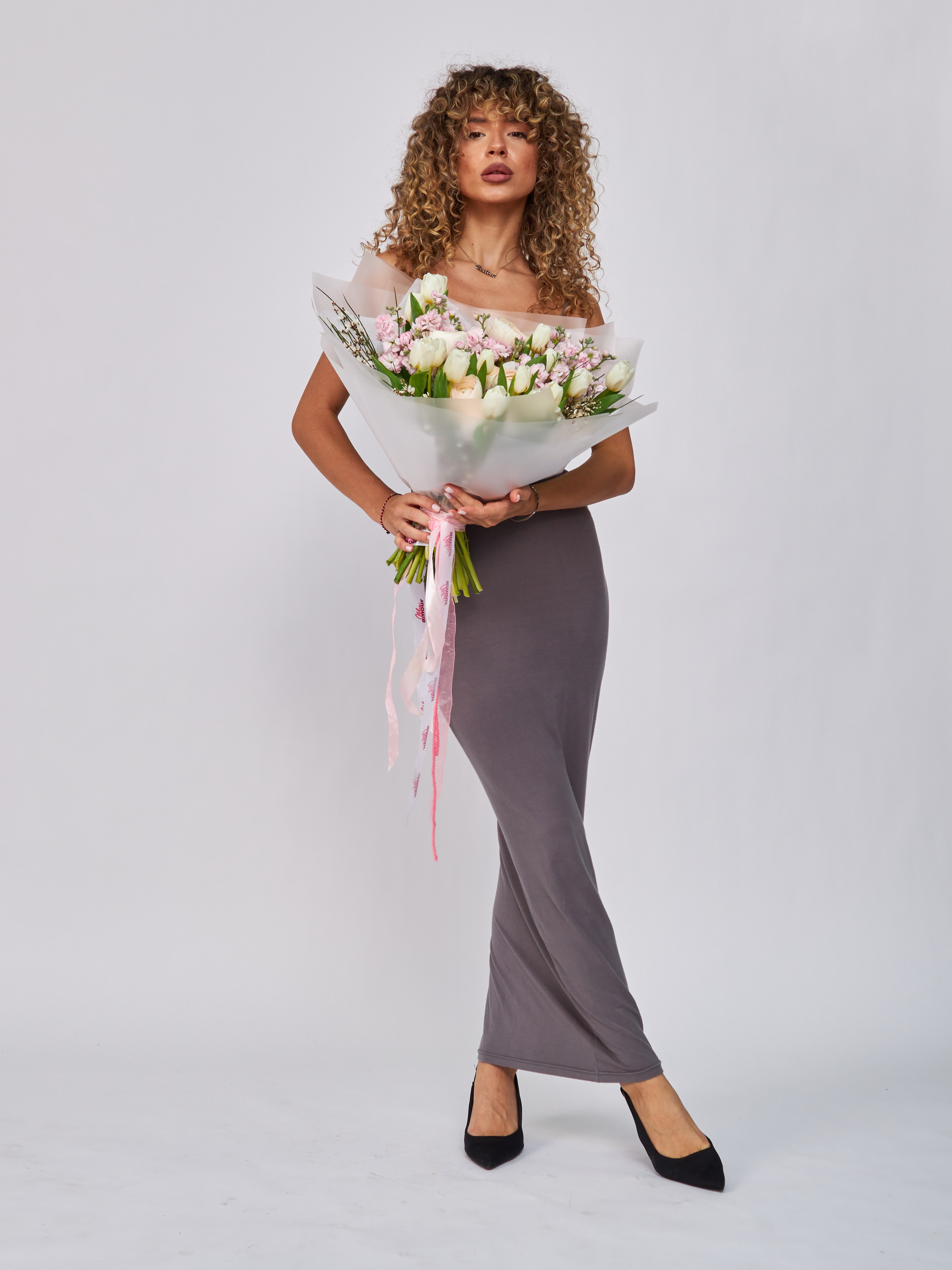 Фотограф в Москве снимет вашу одежду предметно для сайта или каталога