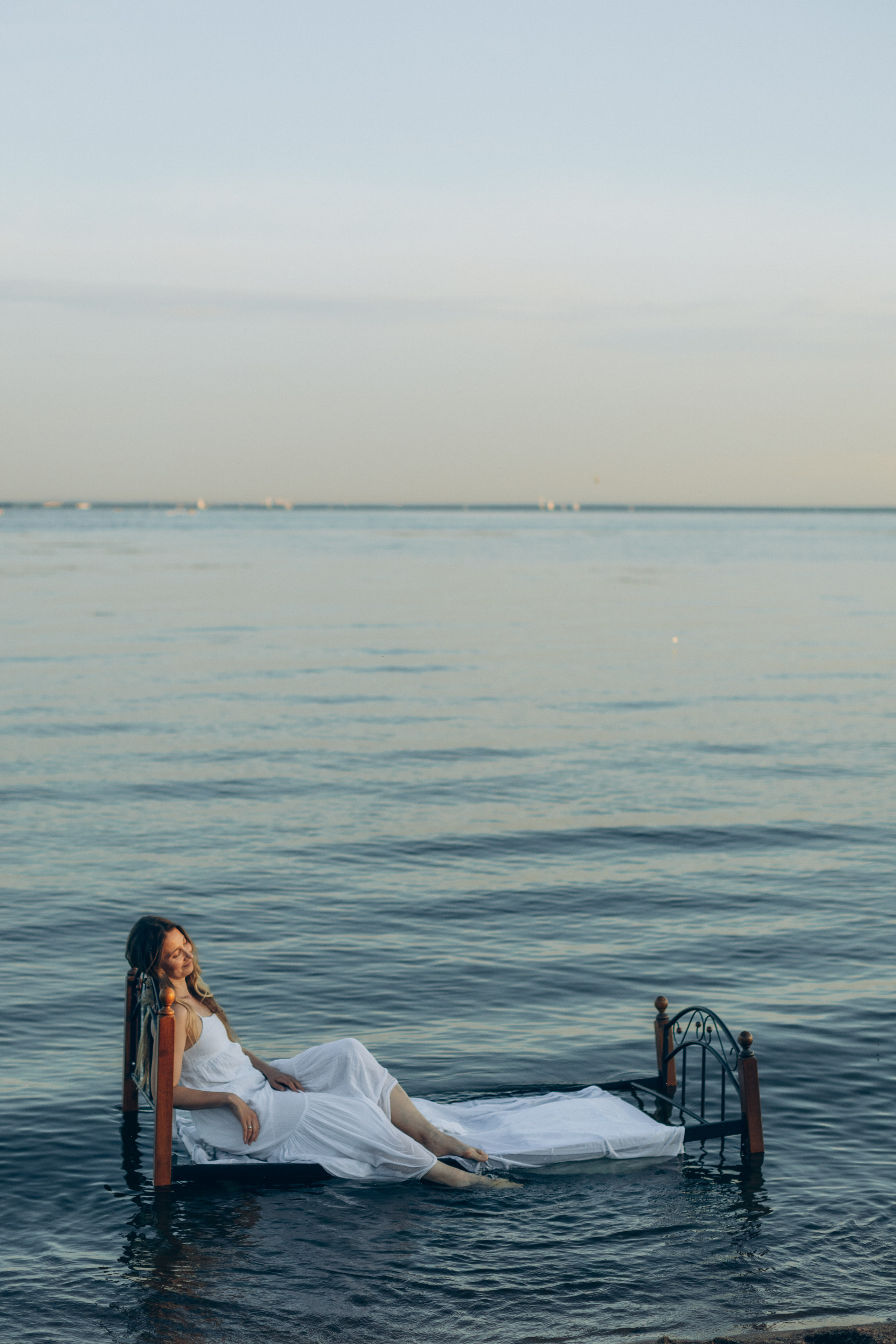 Кроватка. Финский залив. Фотограф на роды в Санкт-Петербурге Екатерина Сысоева