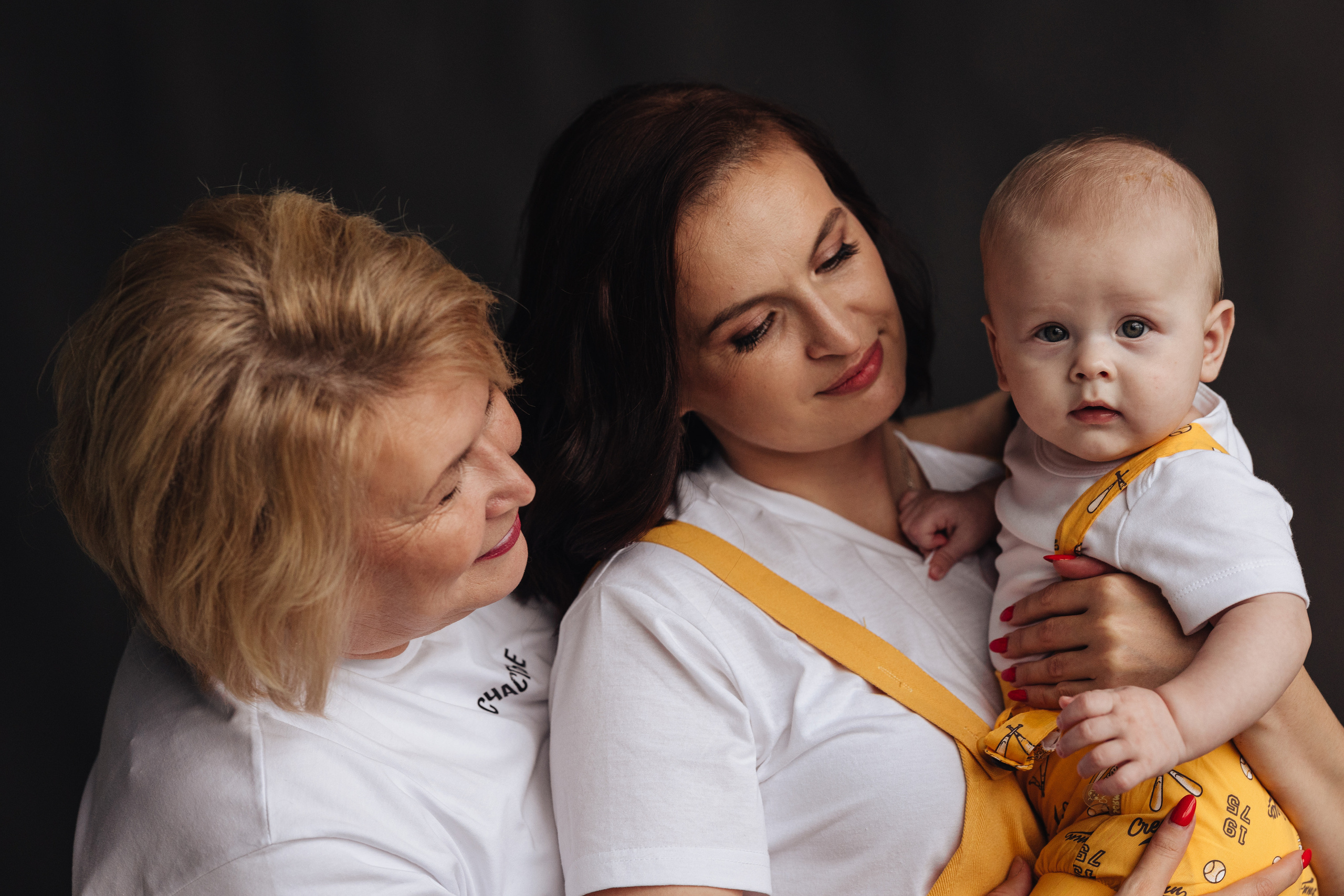 Фотопроект «МАМА». Студийная съемка. Фотограф на роды в Санкт-Петербурге Екатерина Сысоева