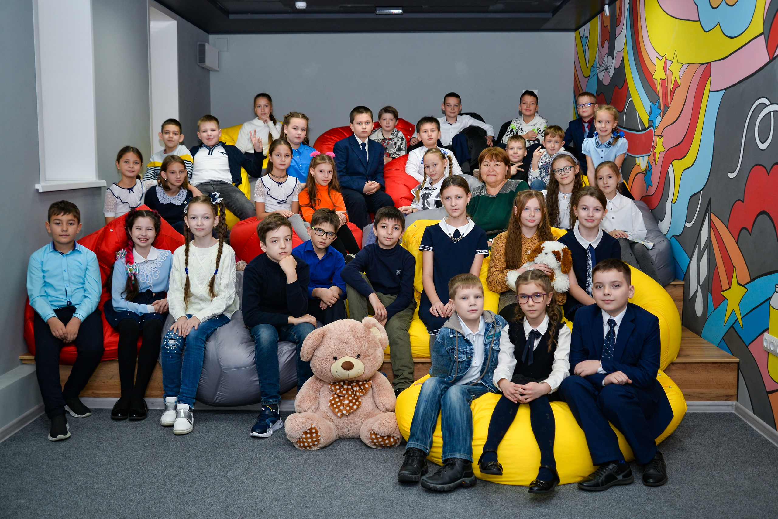 «Библиотека» 4 класс. Школьный фотограф в Свободном Анастасия Косицына