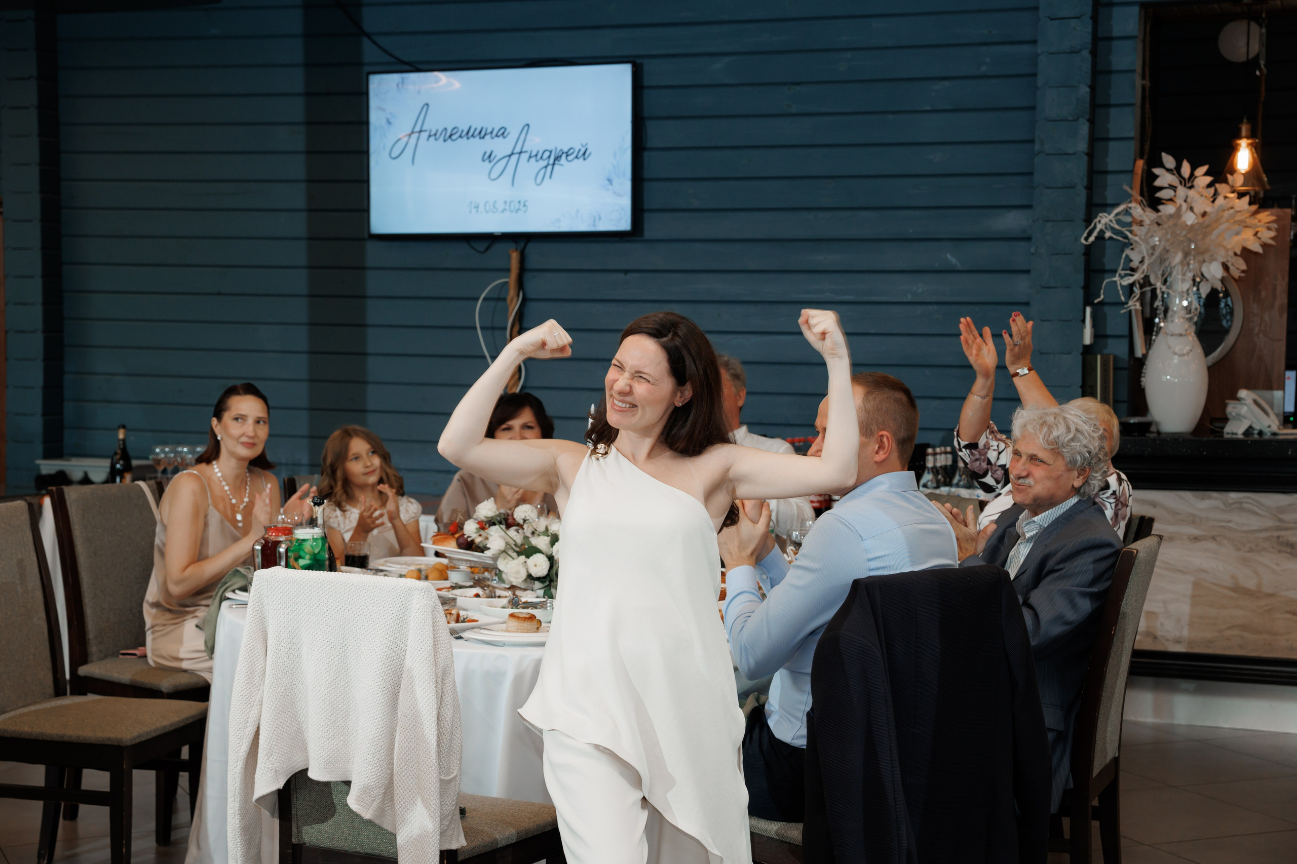 Регистрация в отеле Fish Point, ЗАГС Бутово, прогулка в Остафьево. Свадебный и репортажный фотограф (Москва, Королев и другие)