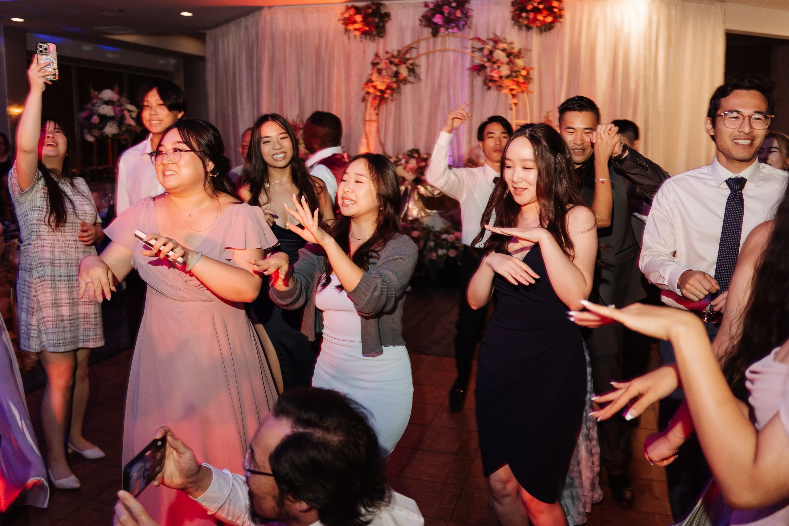 2025-08-16_AndreaChristopher. Ретушер Зенькевич Света