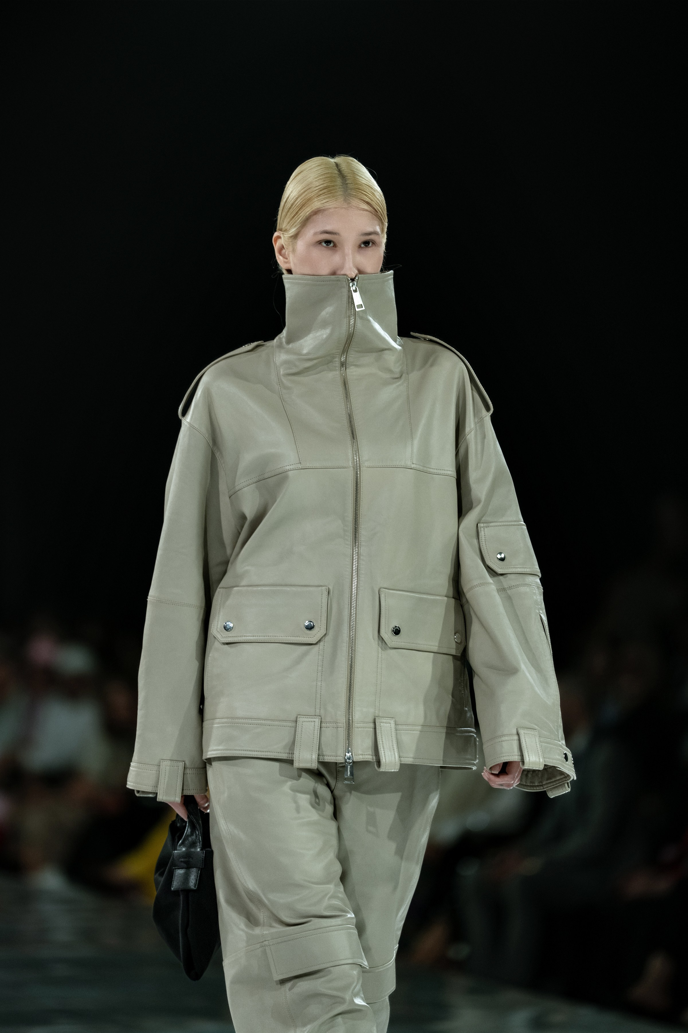 Visa Fashion Week Nanushka. Сайт Алматинского НЮ АРТ, будуар и фэшн фотографа Дениса Карпенко