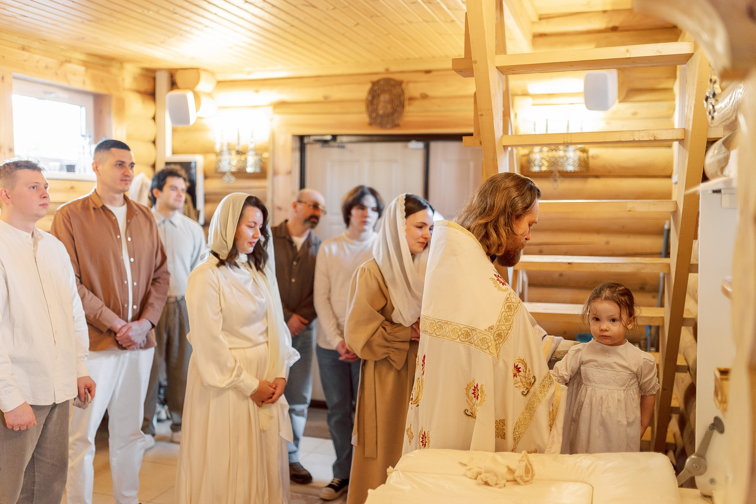 Храм пр. Серафима Саровского. Семейный фотограф в Москве Анна Пожарская