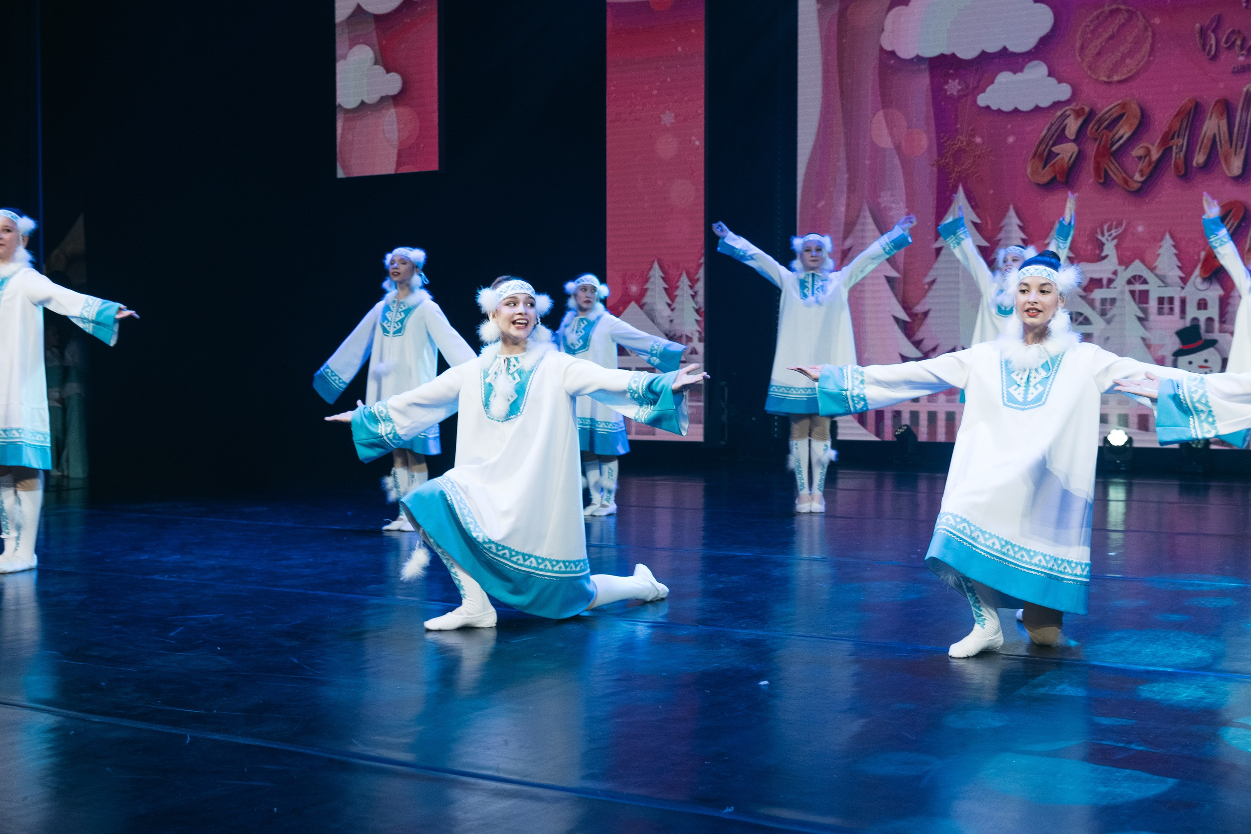 СурГУ 23.12.23. Репортажный и свадебный фотограф в Сургуте