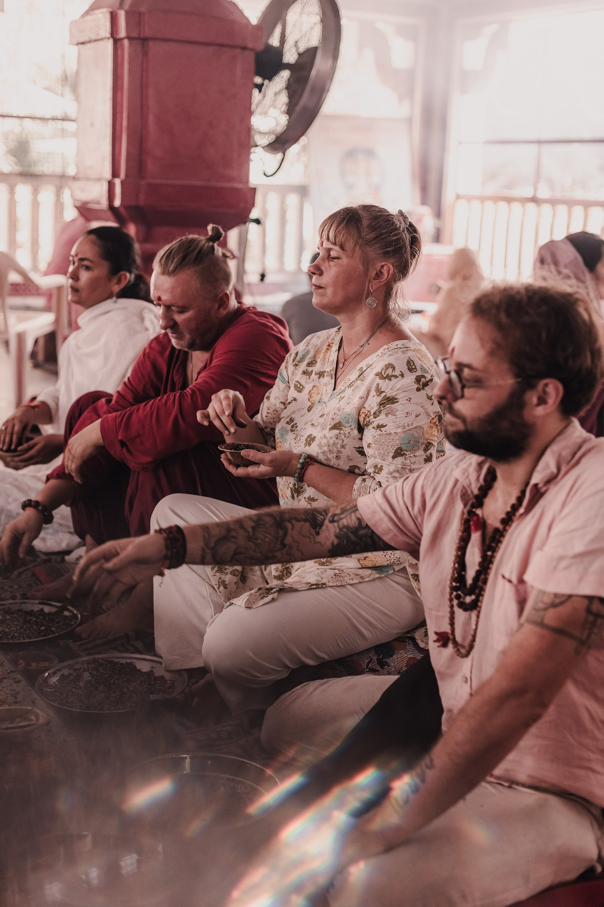 Navaratri yajna at Devraha Baba Ji ashram. Мариам Багдасарян