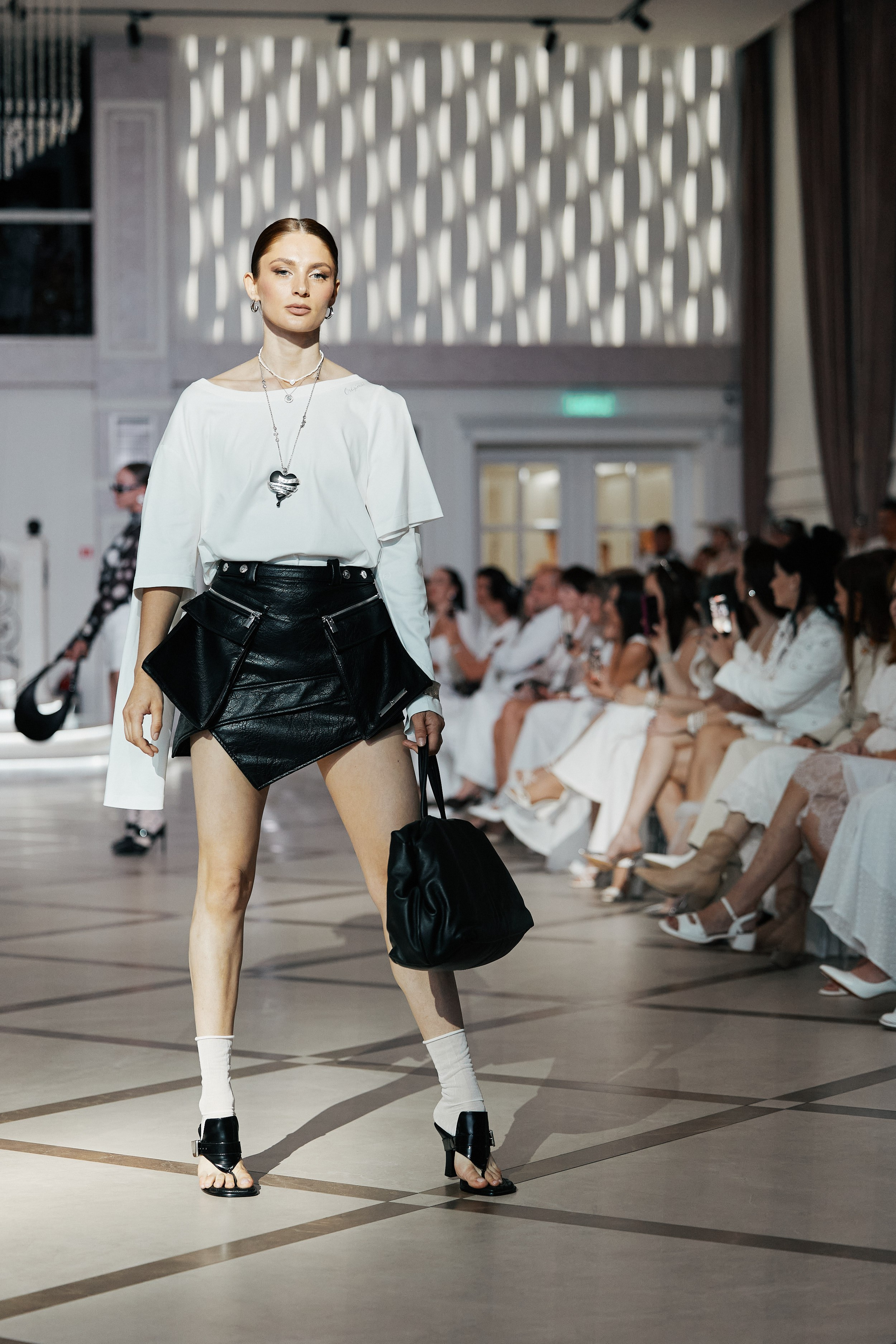 KRASNODAR FASHION WEEK 14.06. Свадебный репортажный фотограф краснодар максим дремов дрёмов фотосессия студия цена