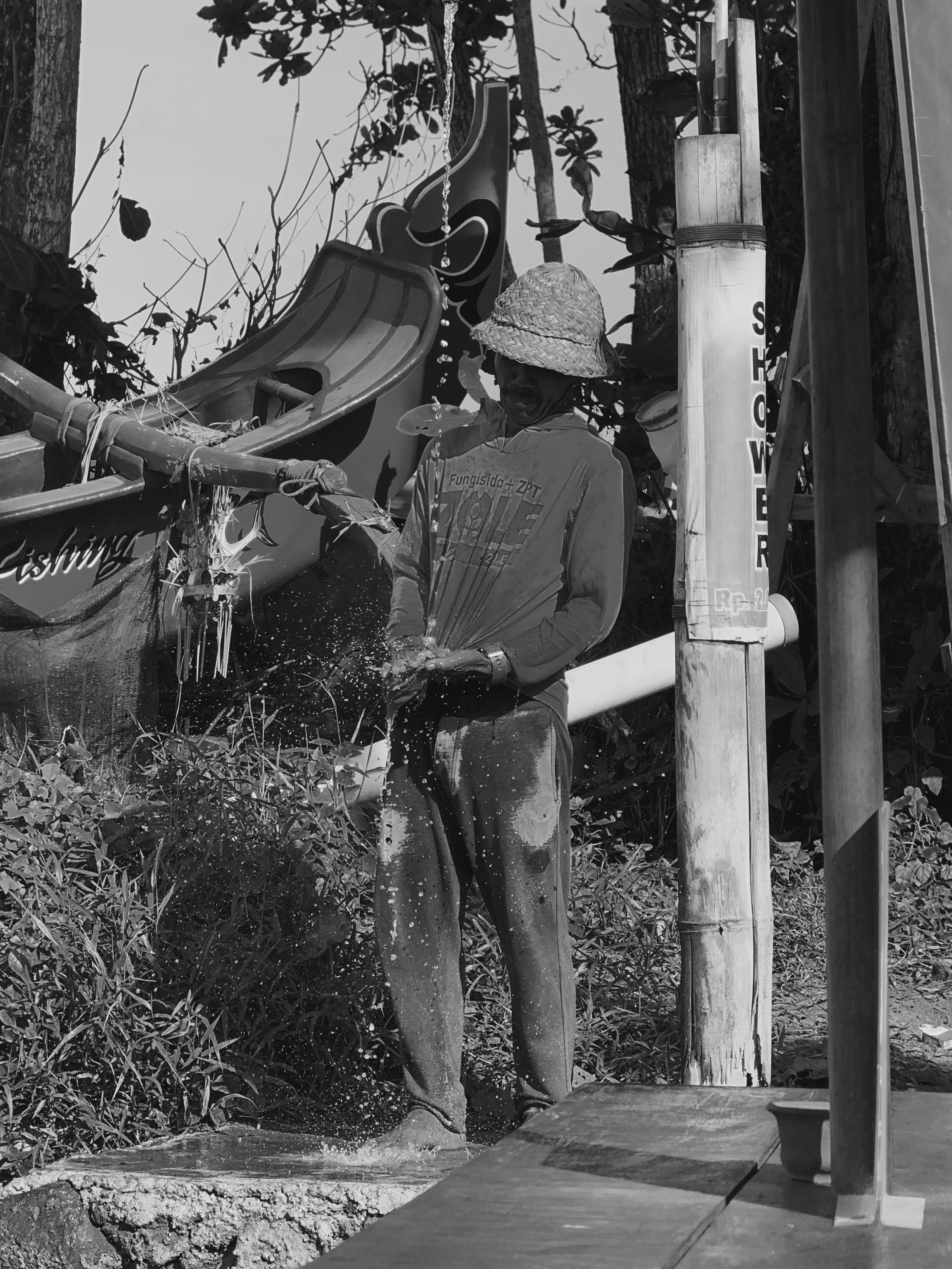 Who u are?. Carolinetru