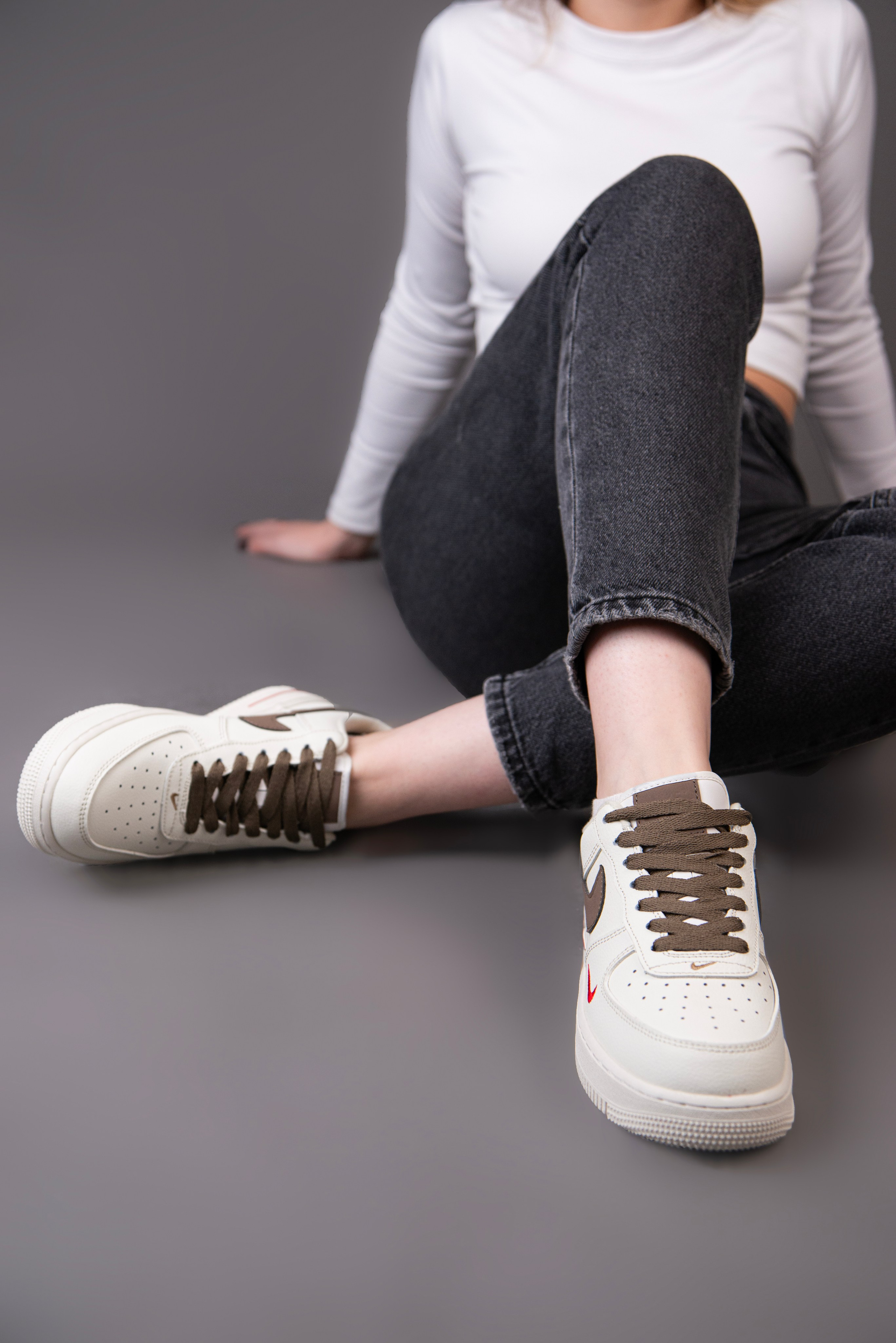 Кроссовки. Ксения Glossa. Портретный и репортажный фотограф в Самаре