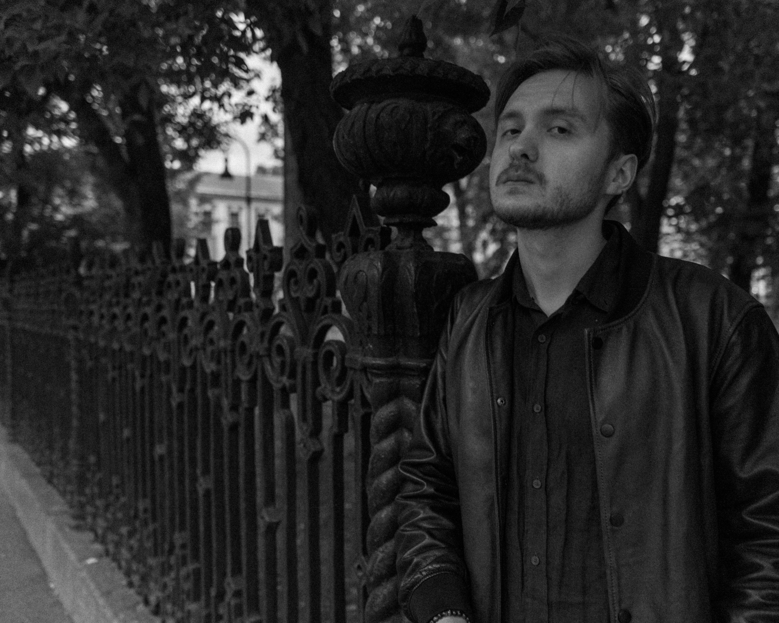 Ночная прогулка с Игорем. Фотограф Елизавета Потешкина