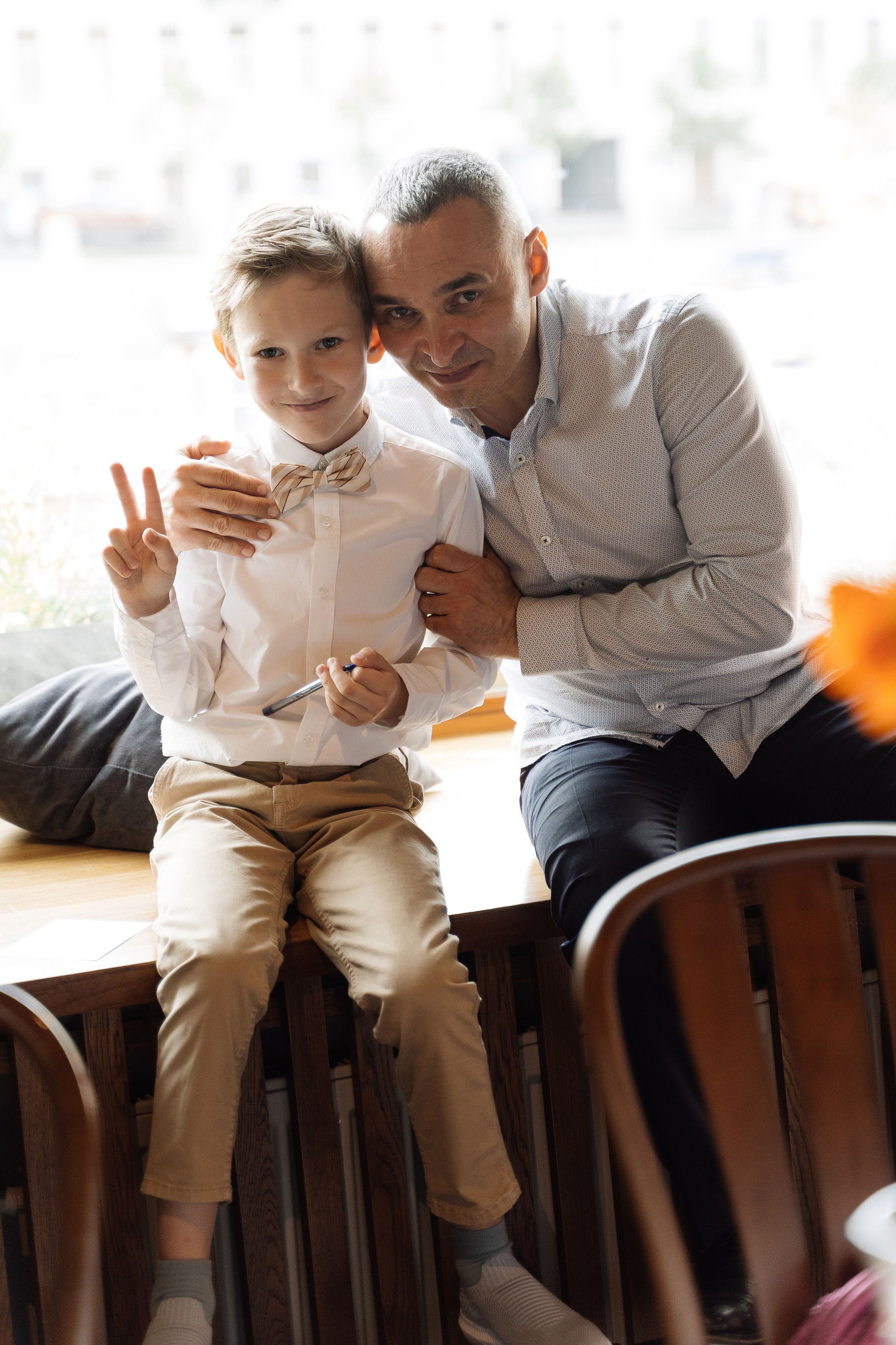 Камерная свадьба на фонтанке в сезонах. Свадебный фотограф организатор в Санкт-Петербурге Ассоль Опарина