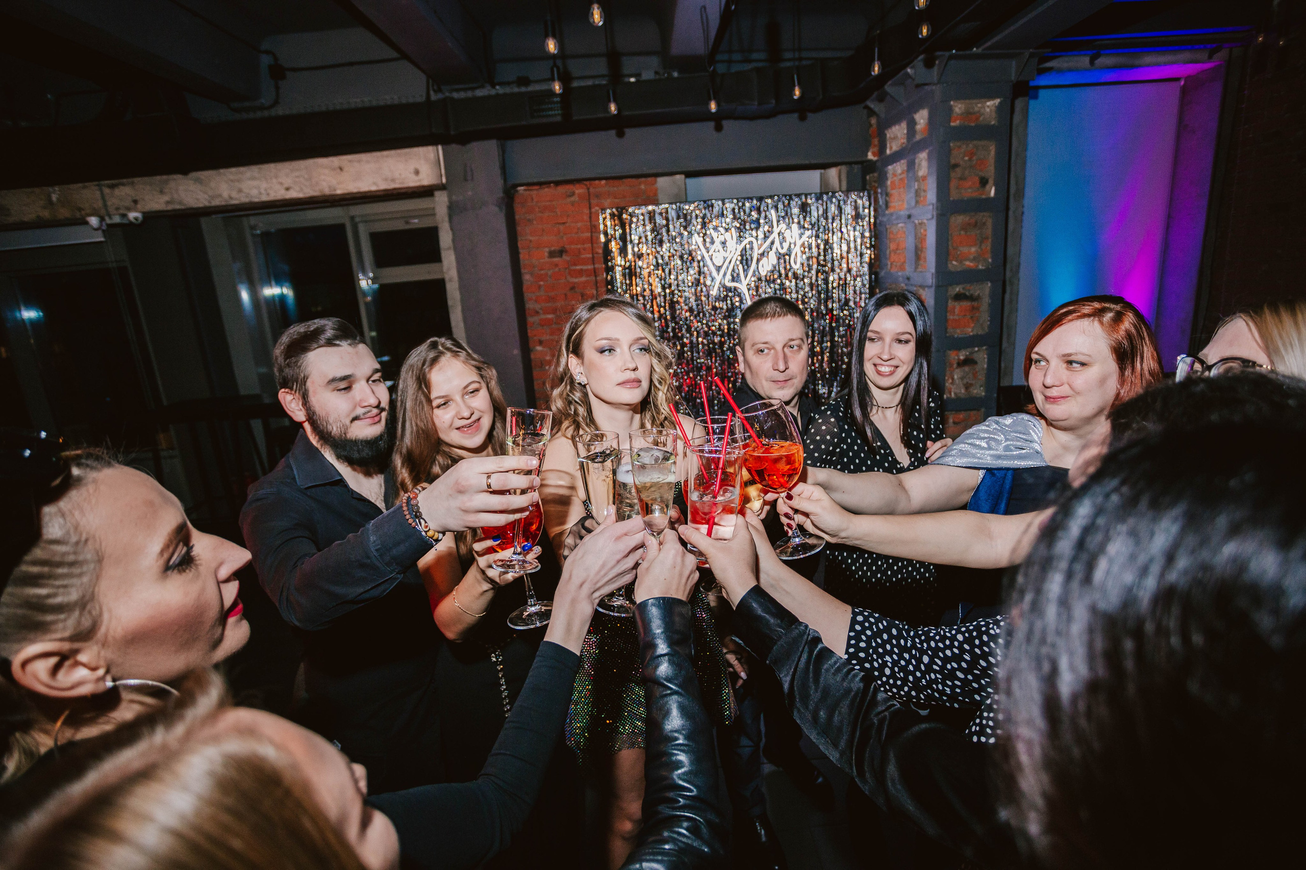 В ДЖАЗЕ ТОЛЬКО ДЕВУШКИ?