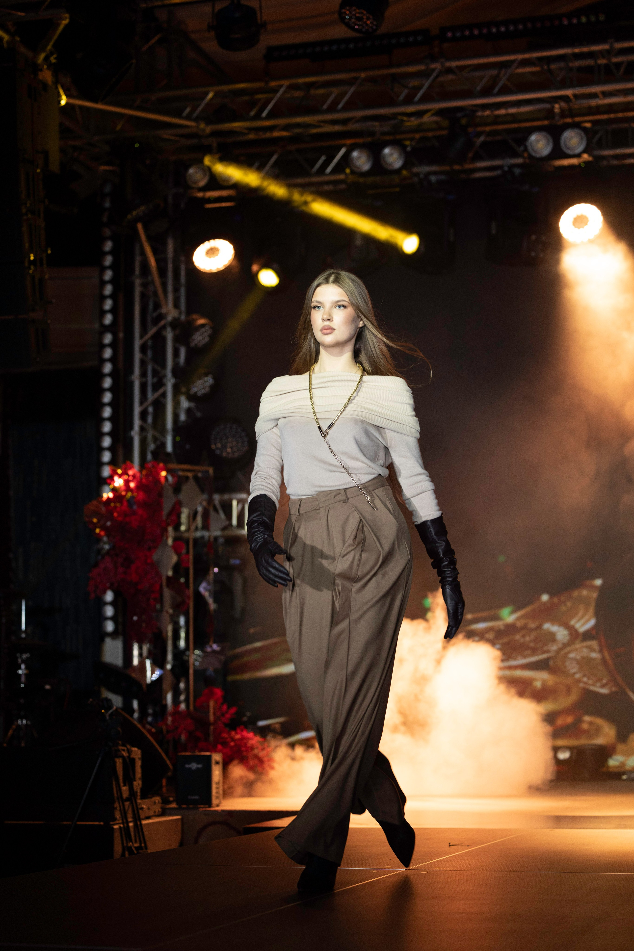 Модный показ «ИСКУШЕНИЕ» Казино Шамбала. Фотограф Olya Posnimay