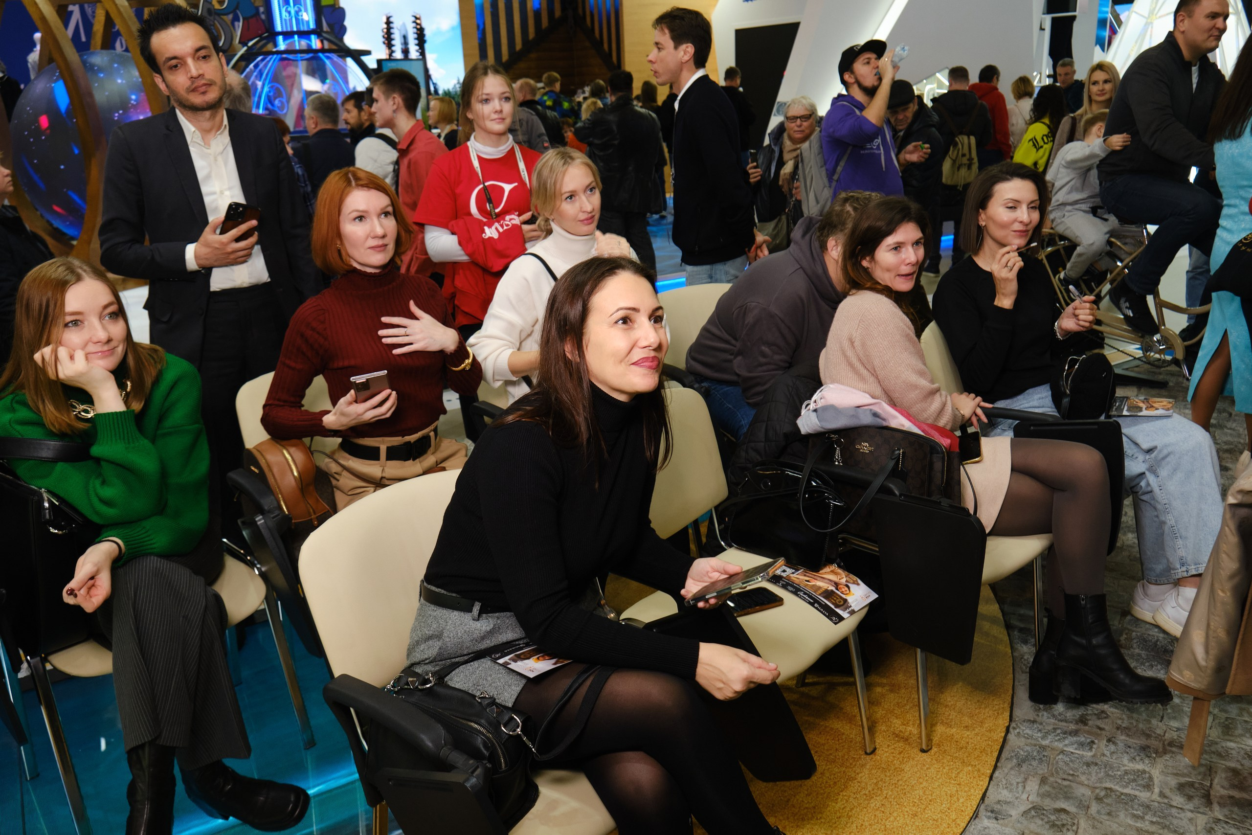 Мастер-класс на выставке. Репортажный фотограф в Москве Денис Тамко