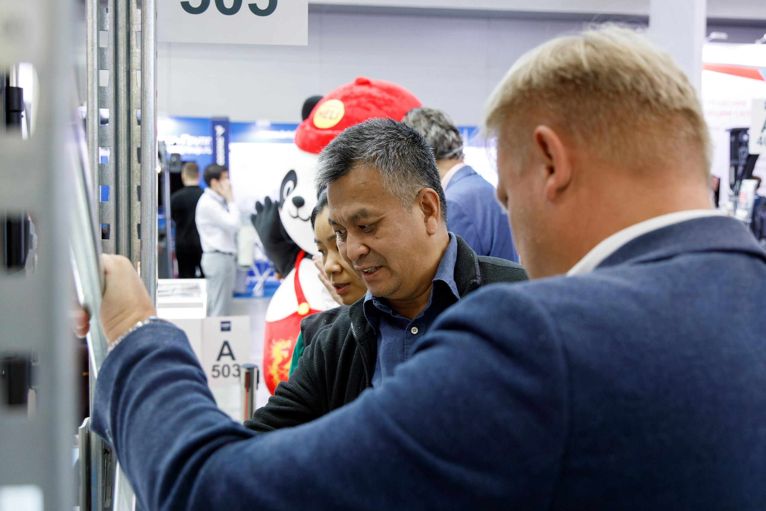 Выставки. Фотограф Неумывакин Кирилл