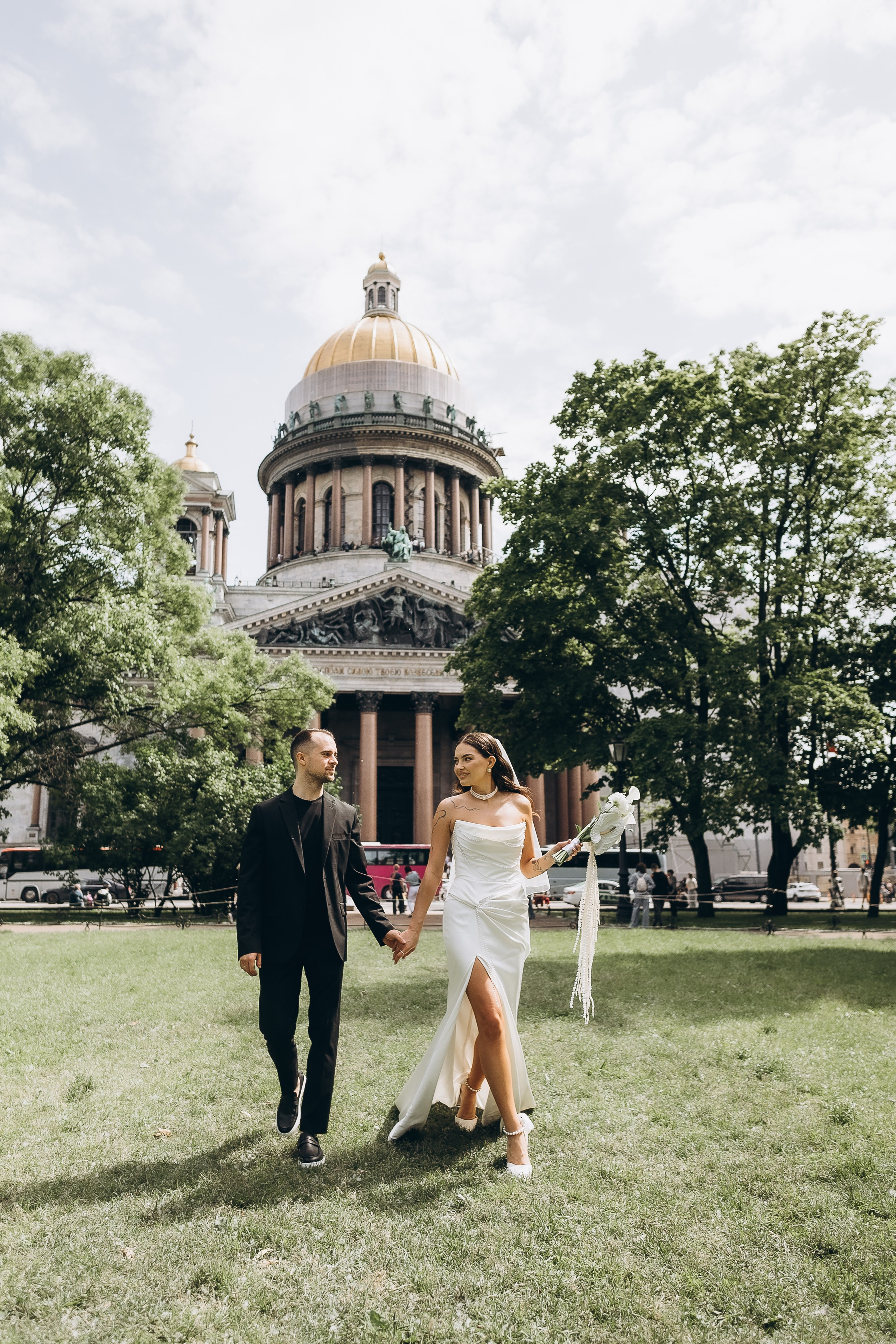 Свадебная Фотопрогулка Исаакиевский. Фотограф ПИТЕР СПБ Надежда Баранова
