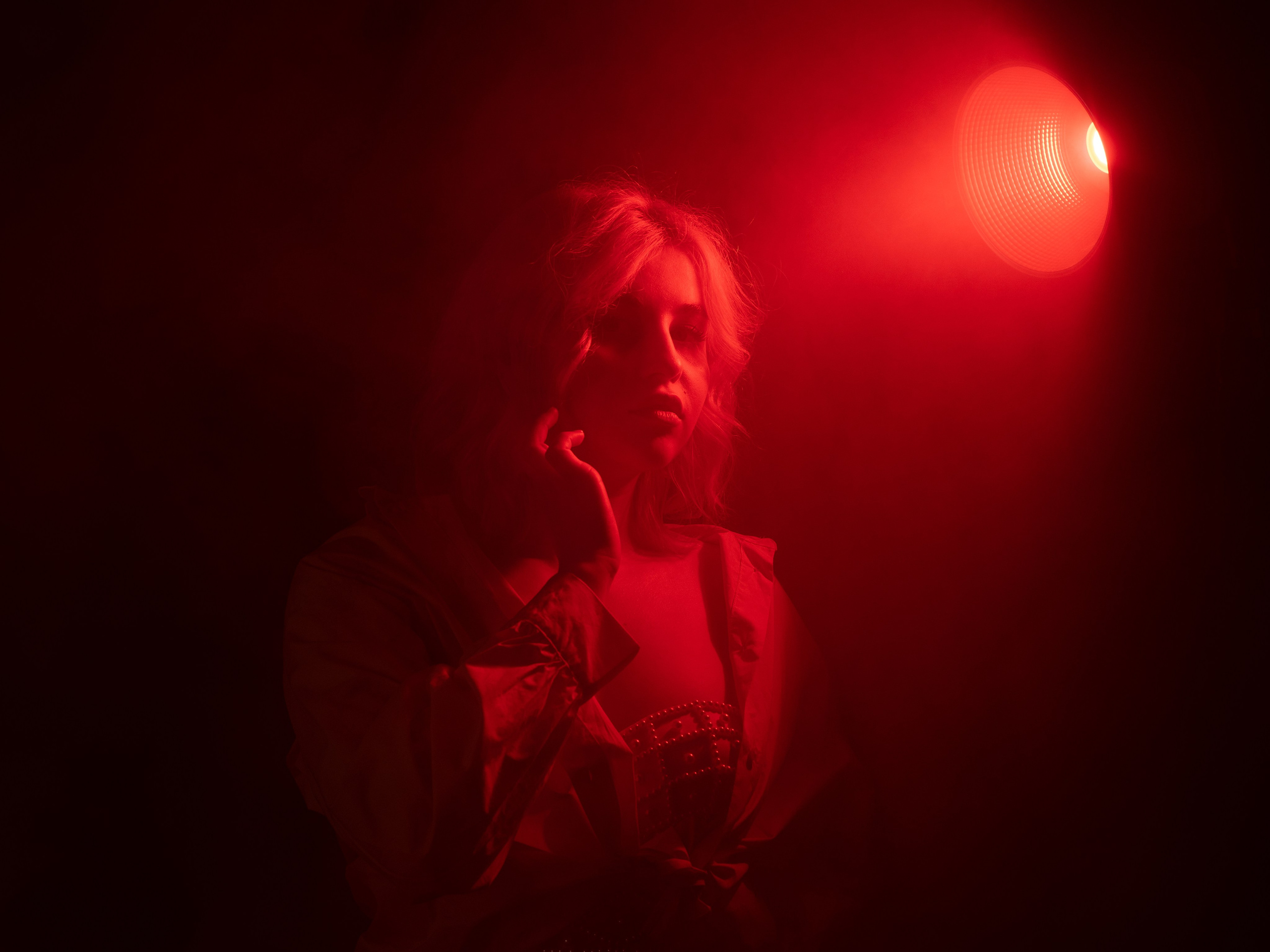 Студийная фотосессия для девушки. Яростный фотолюбитель Vervie Vitoe