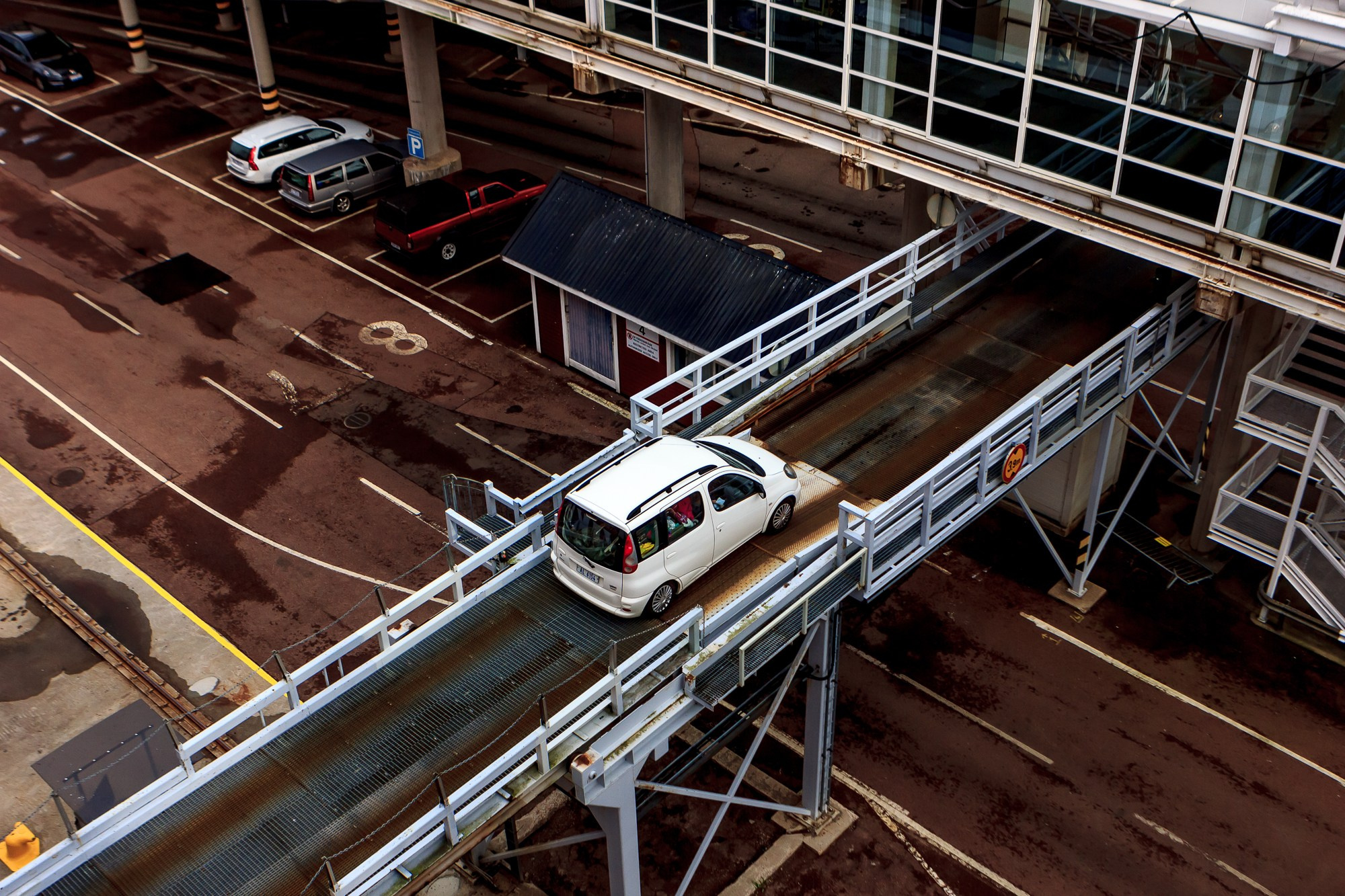 Стрит / Архитектура / Путешествия. Портретный, интерьерный и фуд фотограф в Перми Иван Вострецов